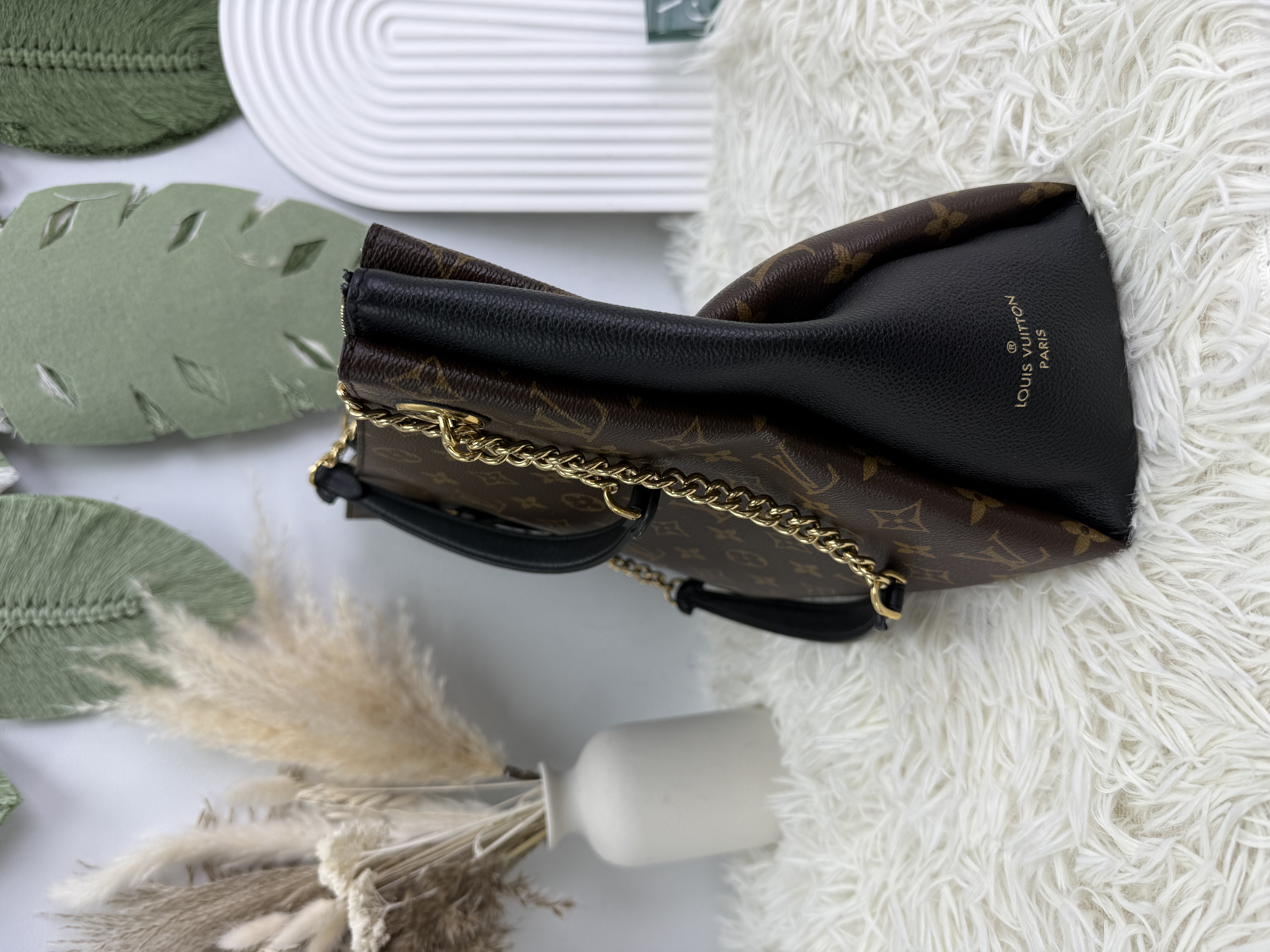  LV🤎PRE OWNED 🛍️老花鏈條單肩包 2018標 有塵袋