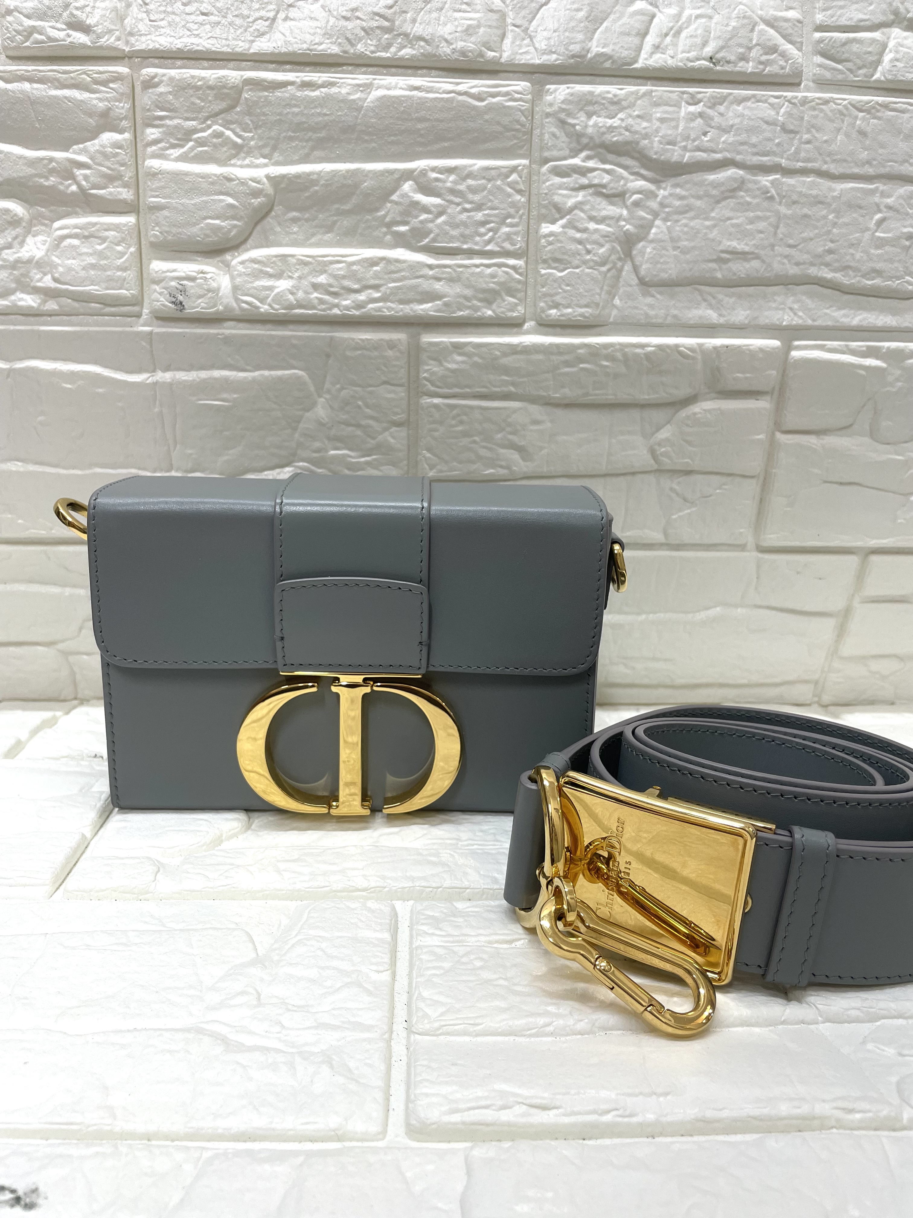 Pre-owned Dior 30 Montaigne/Gray