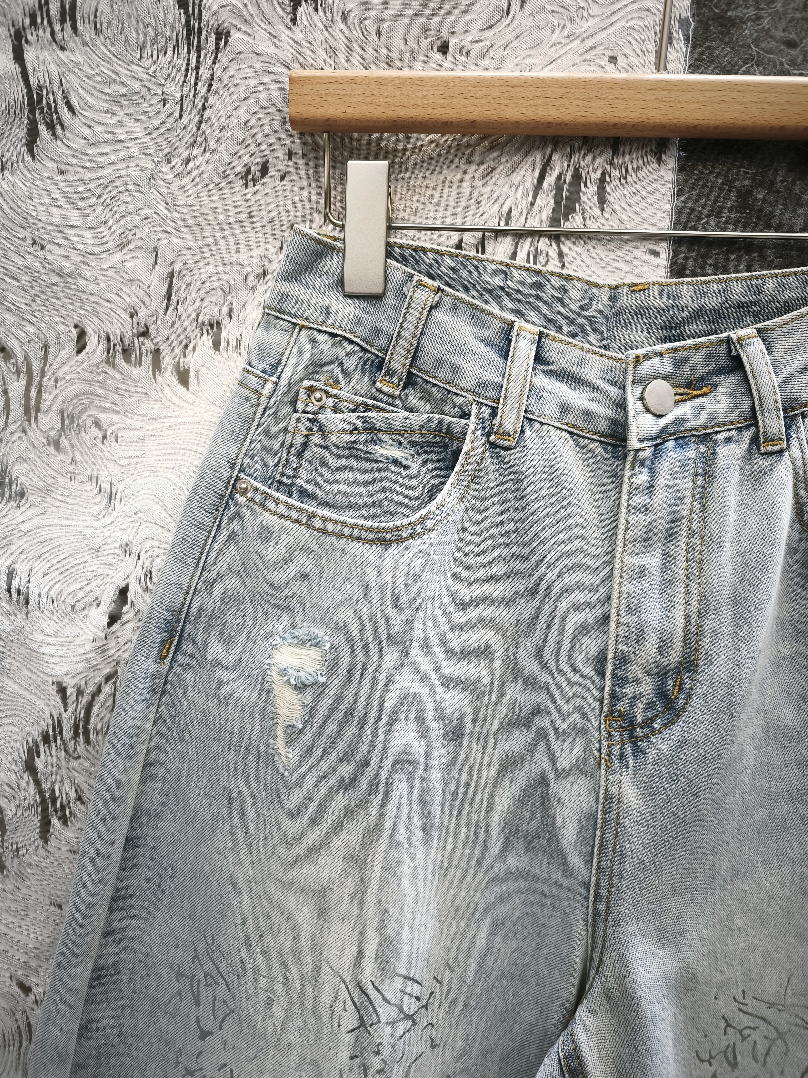 印銀紋八分牛仔褲