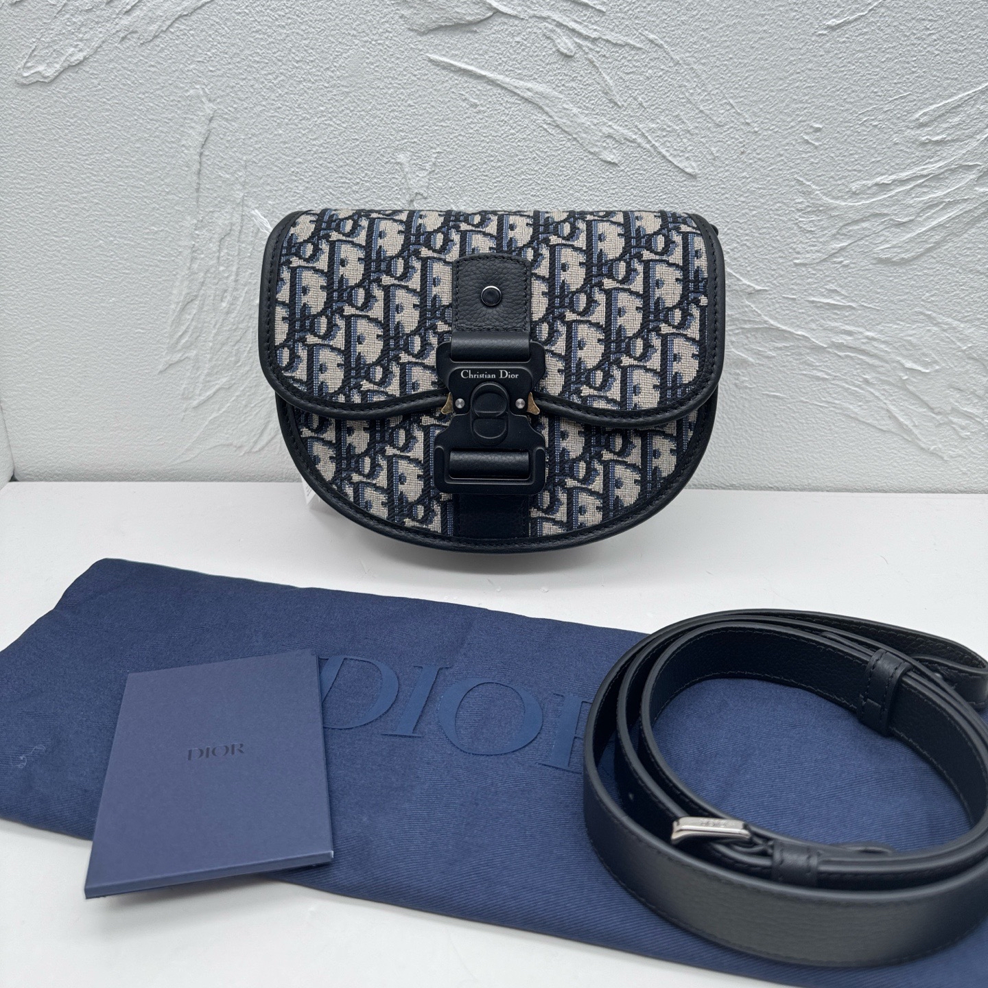 Brand New DIOR Gallop / Product Code: 26051707