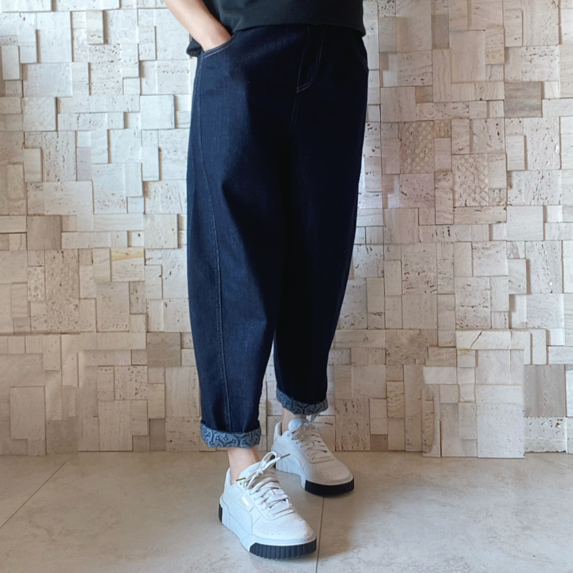 B00555 撞花紋腳邊牛仔褲