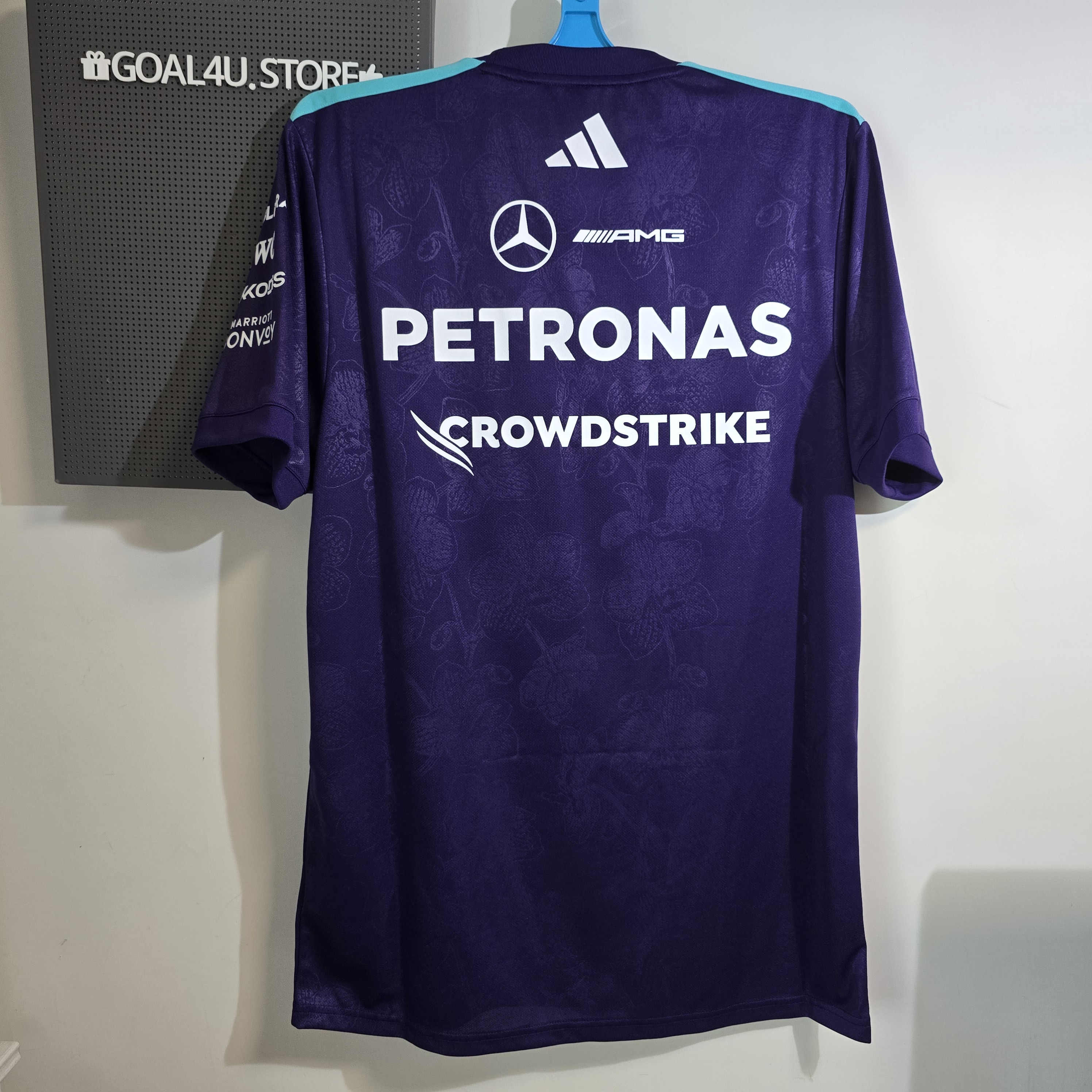 #部分碼現貨 新加坡大獎賽別注 Adidas F1 Mercedes Benz 平治車隊 2026 紫色車手短袖隊服  KV4288