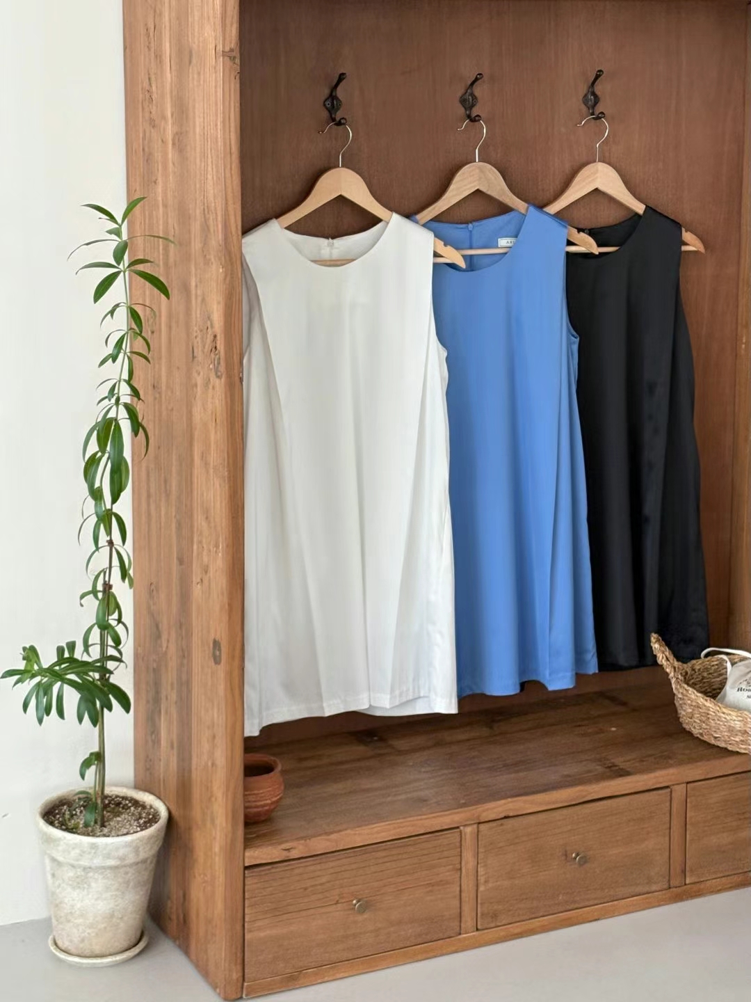 Sleeveless A-Line Dress ‖ 无袖A字连身裙 KR029003