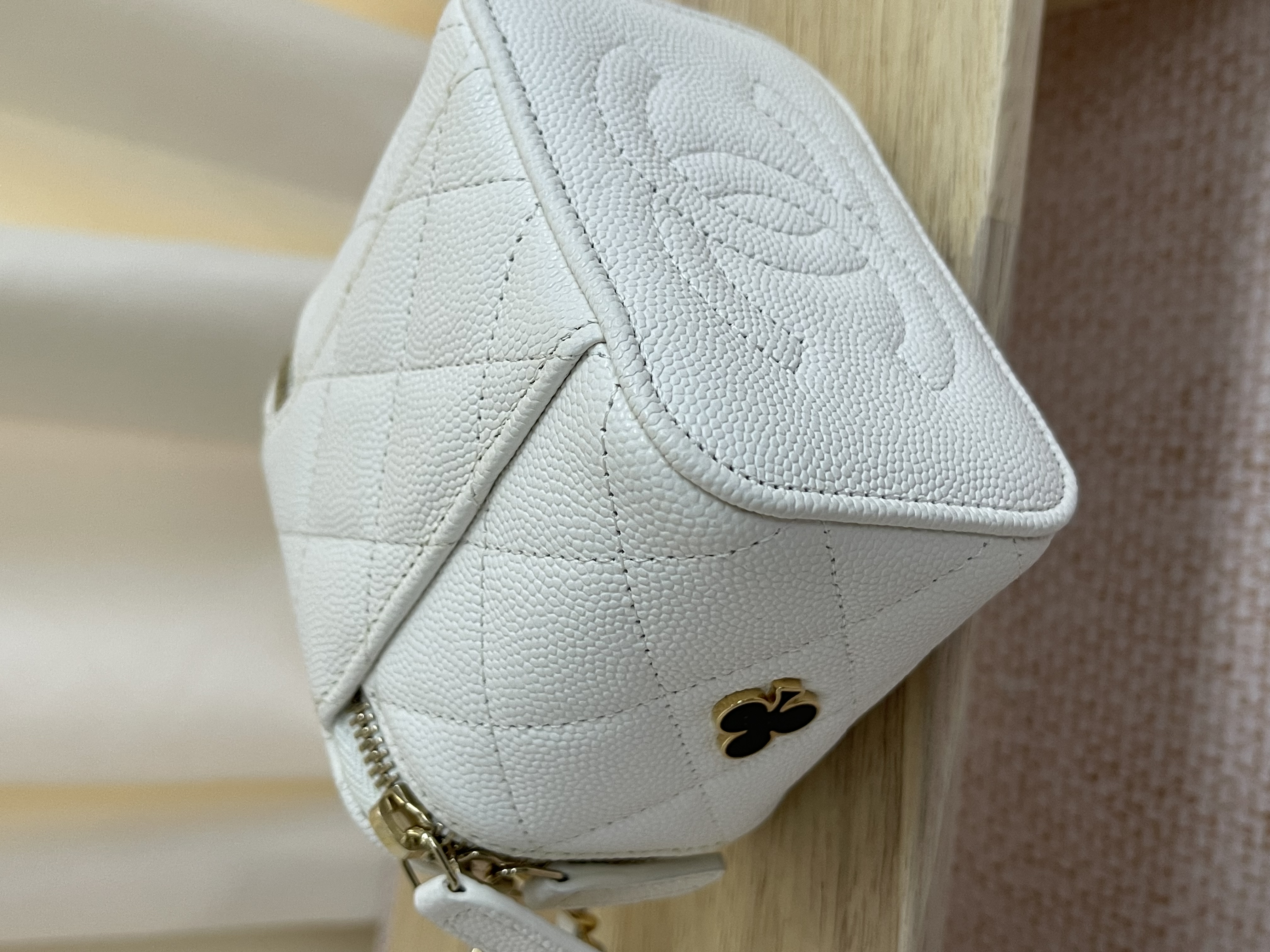 Pre-owned Chanel vanity case / 26Y107