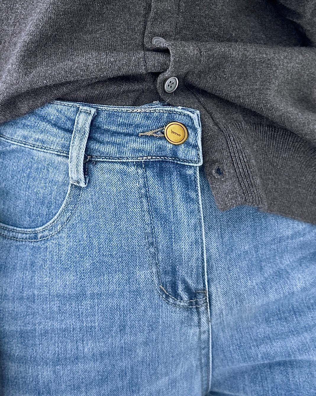 勁柔軟彈性牛仔直腳褲 