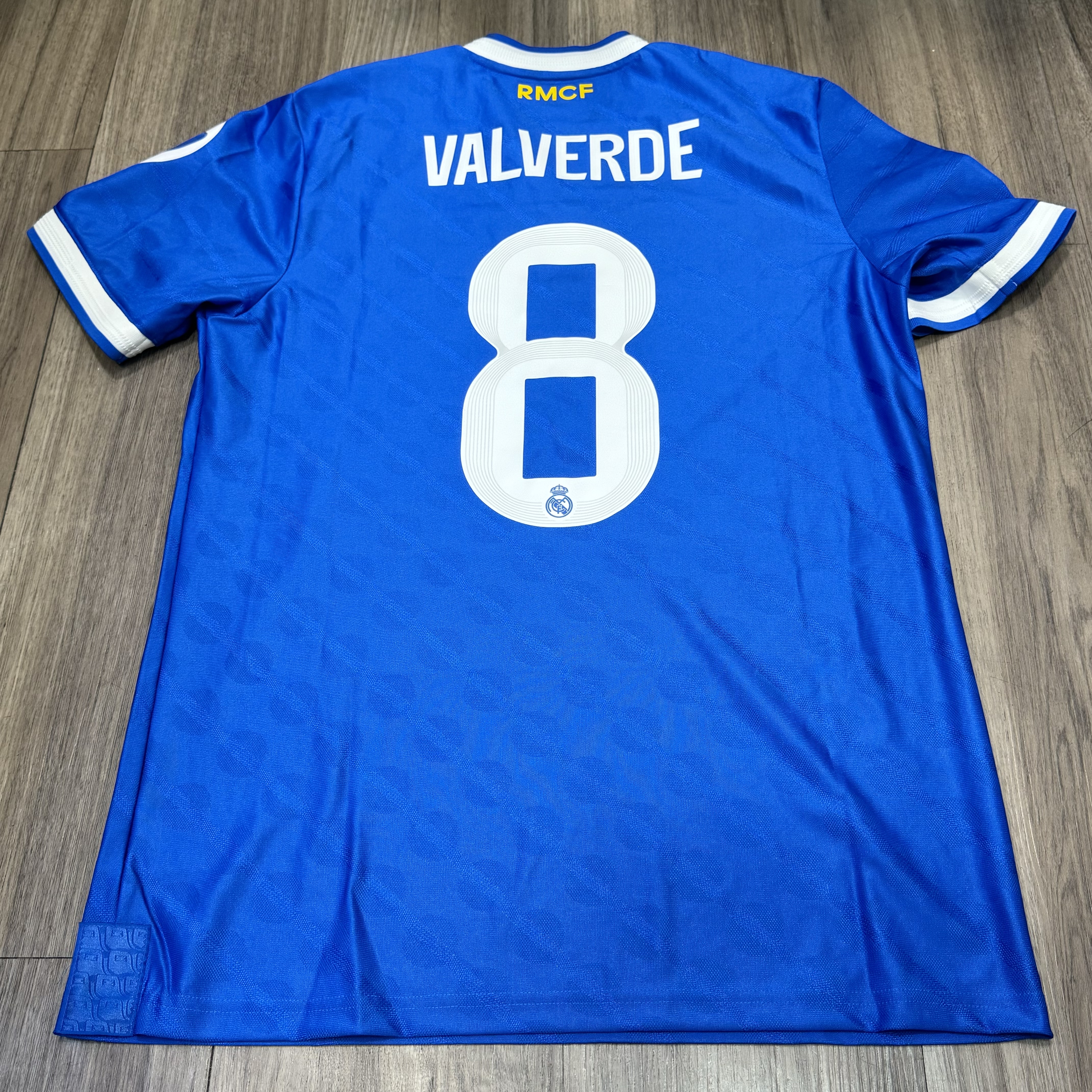 Real Madrid 25/26 player issue away shirt #8 Valverde