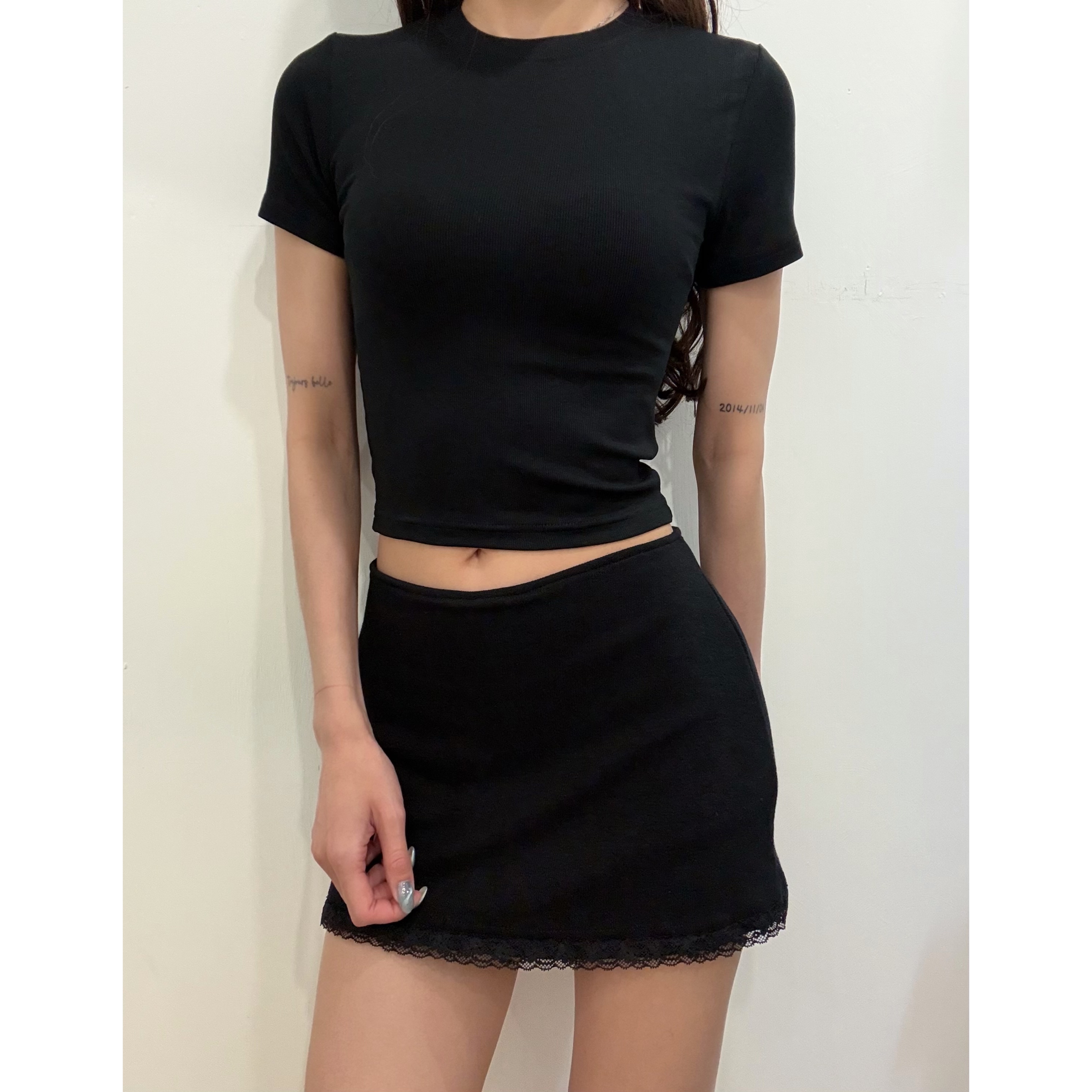 新品價5月8號截💙2605H《HIGH SCOOP NECK CROP VER2》