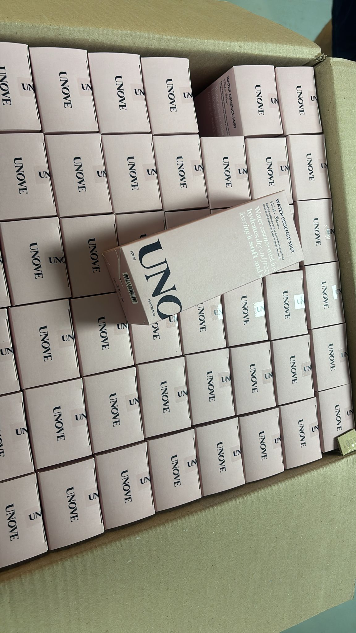 🌸UNOVE 蛋白質營養噴霧式護髮精華 200ml 