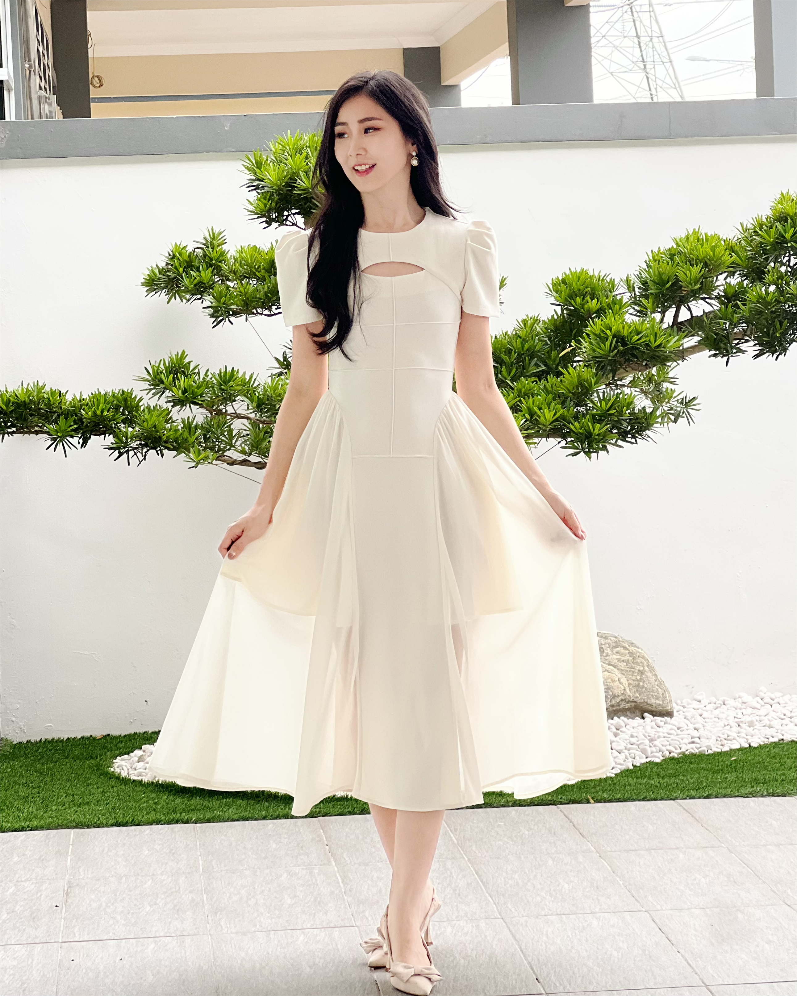 5052 Midnight Princess Silhouette Midi Dress -White Cream