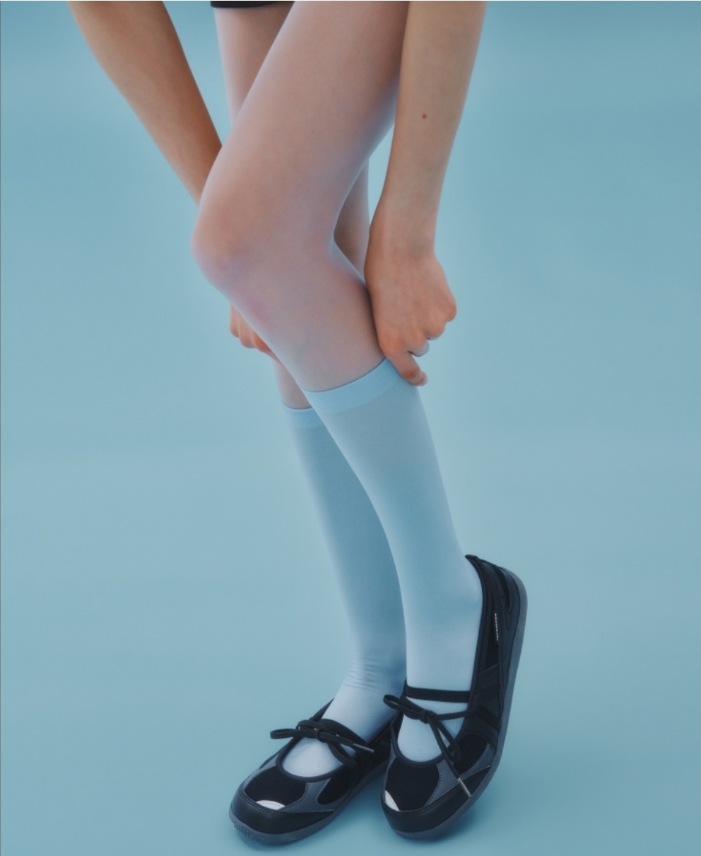 New Balance | The Flat Breeze