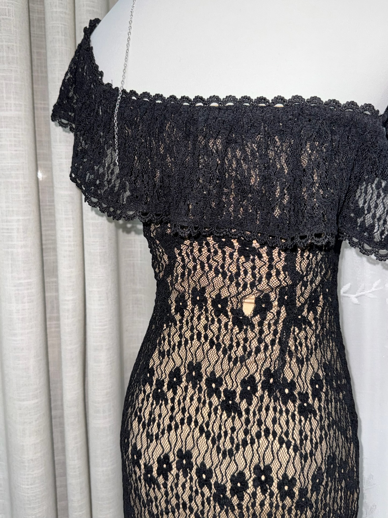 3-Way Wear Off-Shoulder Black Lace Overlay Dress