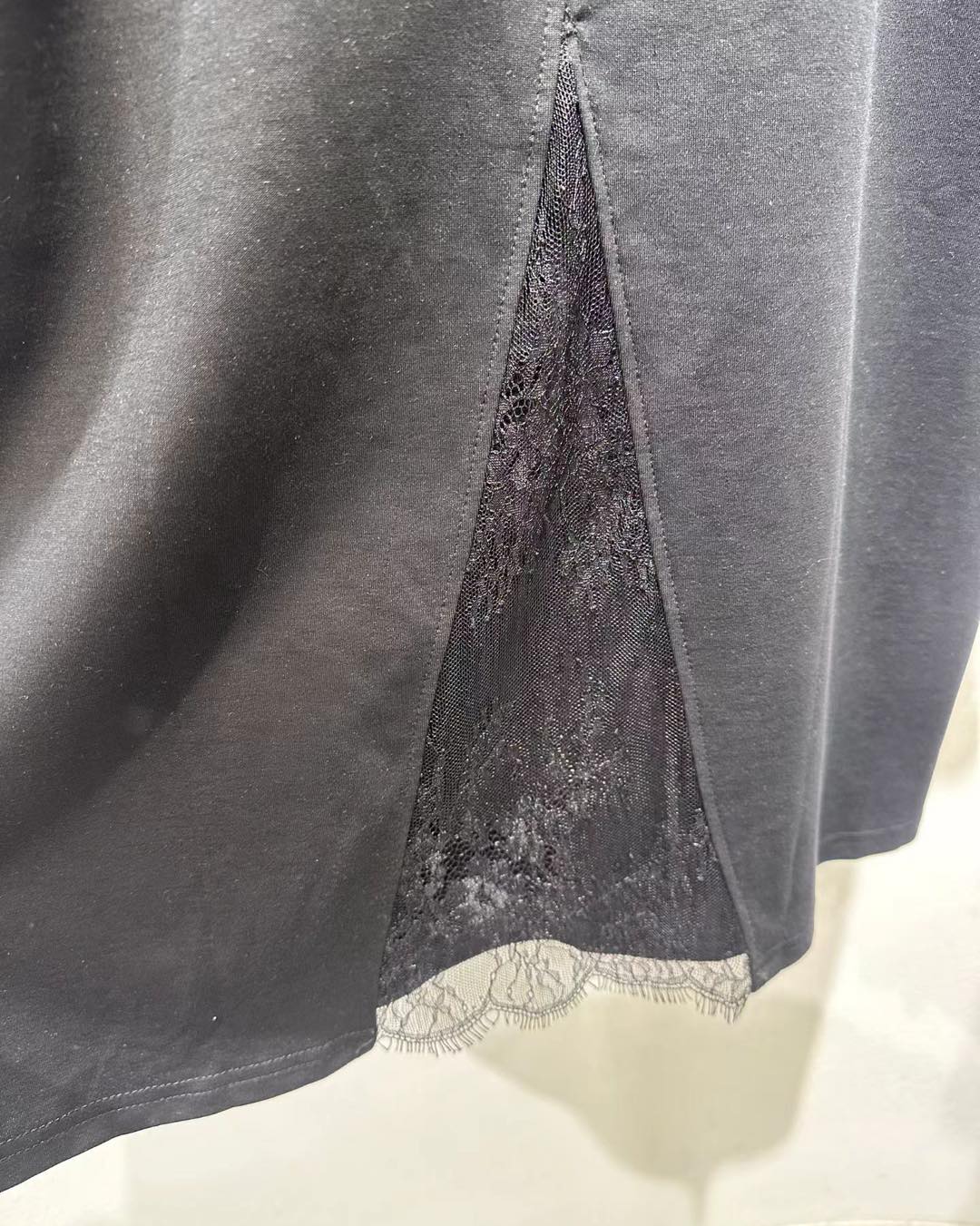 薄紗Lace拼接短袖tee