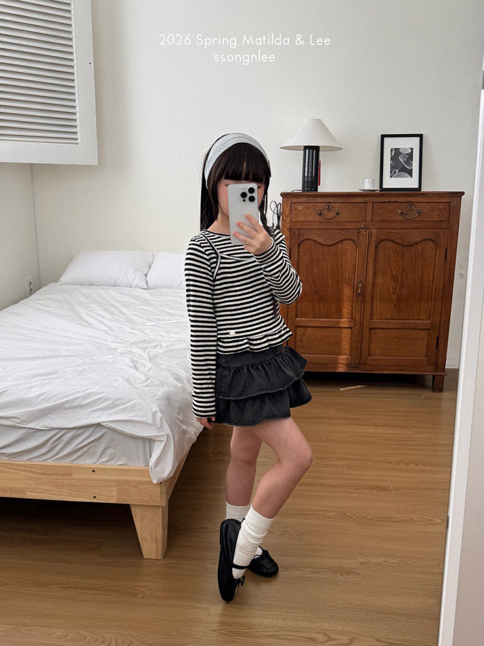 🇰🇷Matilda&Lee tee