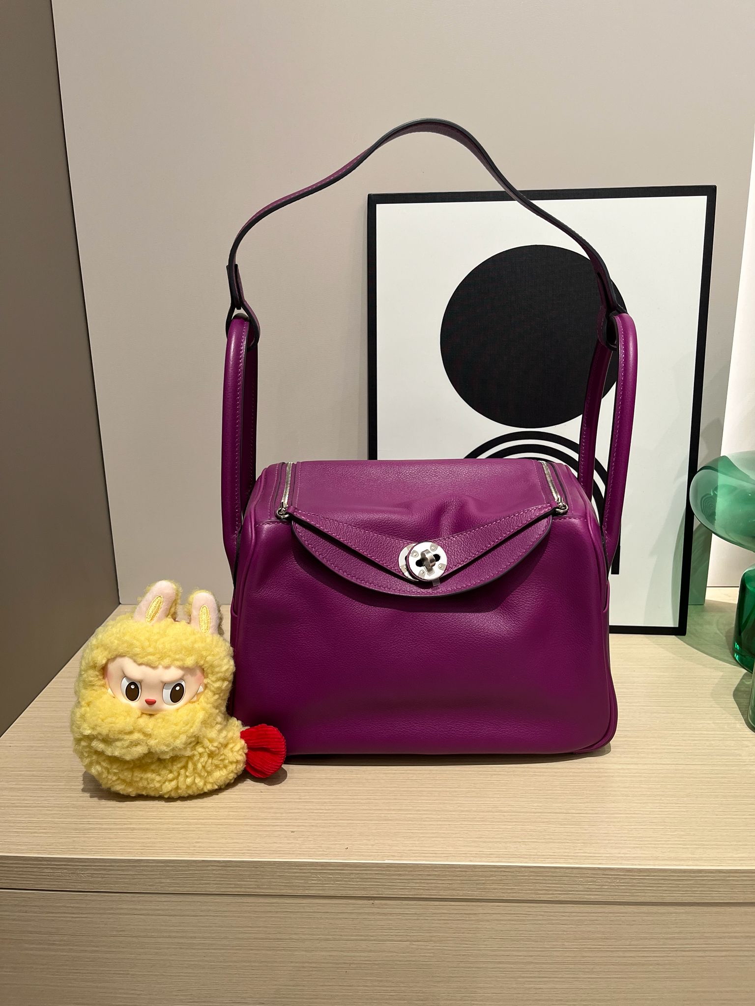 Hermes Lindy 26,P9,EC牛皮,STAMP Y 100%Authentic ,98%new ✅dust bag✅BOX 