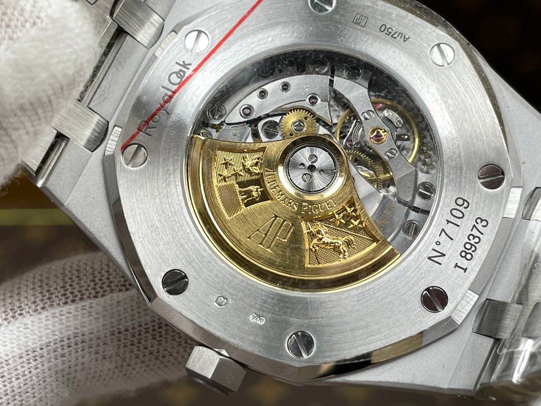 爱彼皇家橡树系列自动机械男士腕表 冰霜金款