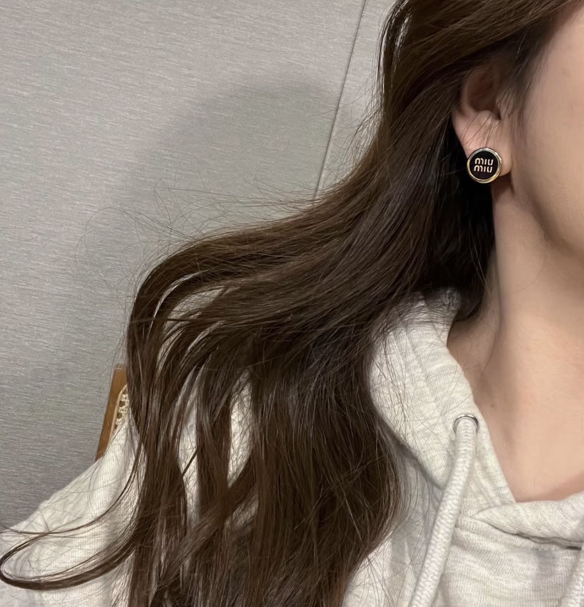 限時優惠😍訂貨📮MIUMIU 圓餅夾款耳環！ 無耳洞的人可以選擇！