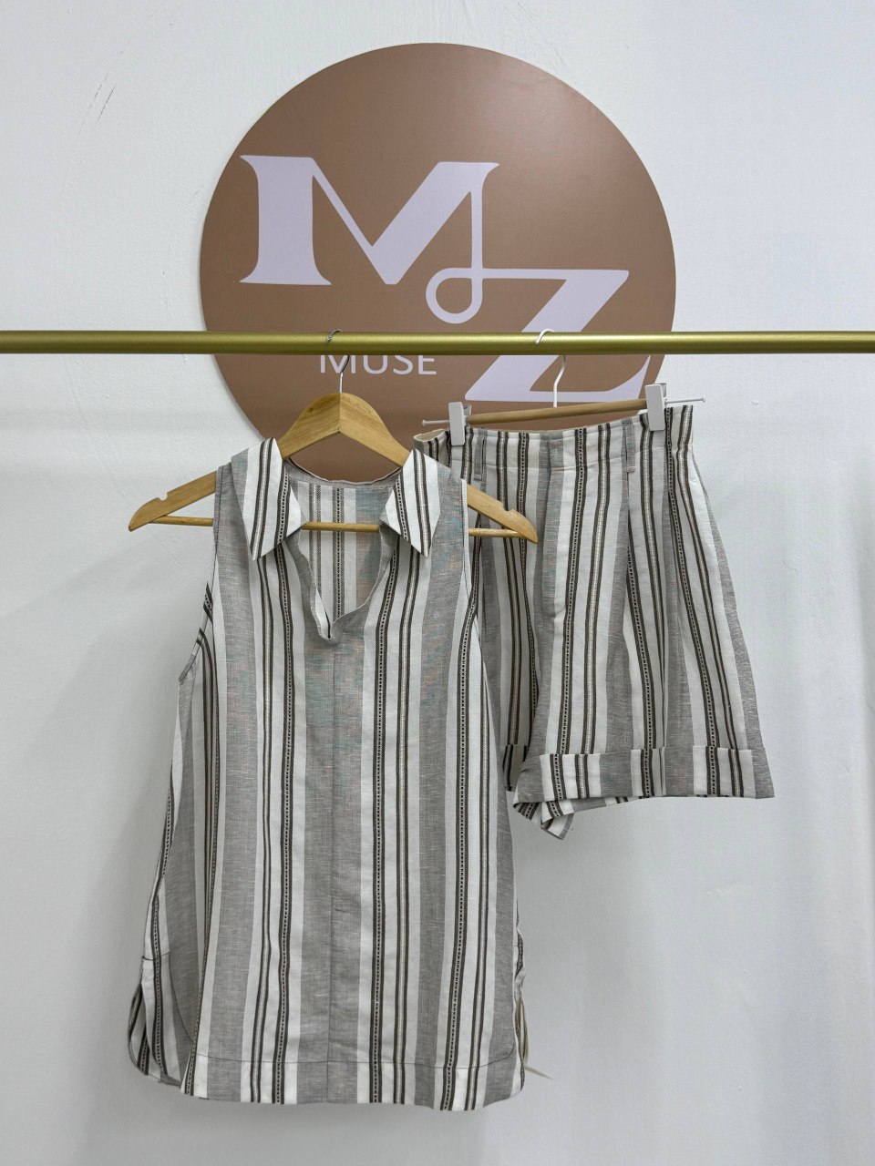 高级亚麻条纹无袖上衣