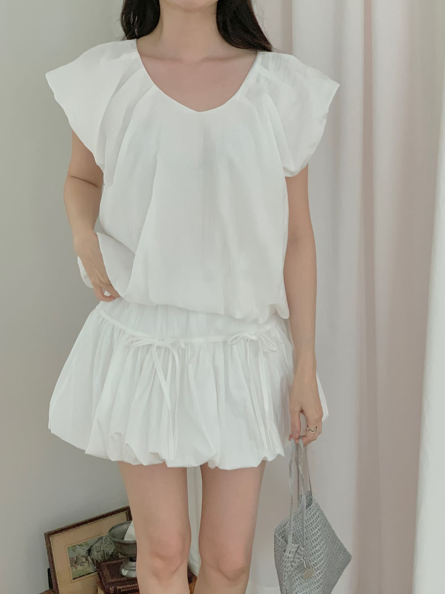 CT17 U領抓皺設計感無袖上衣