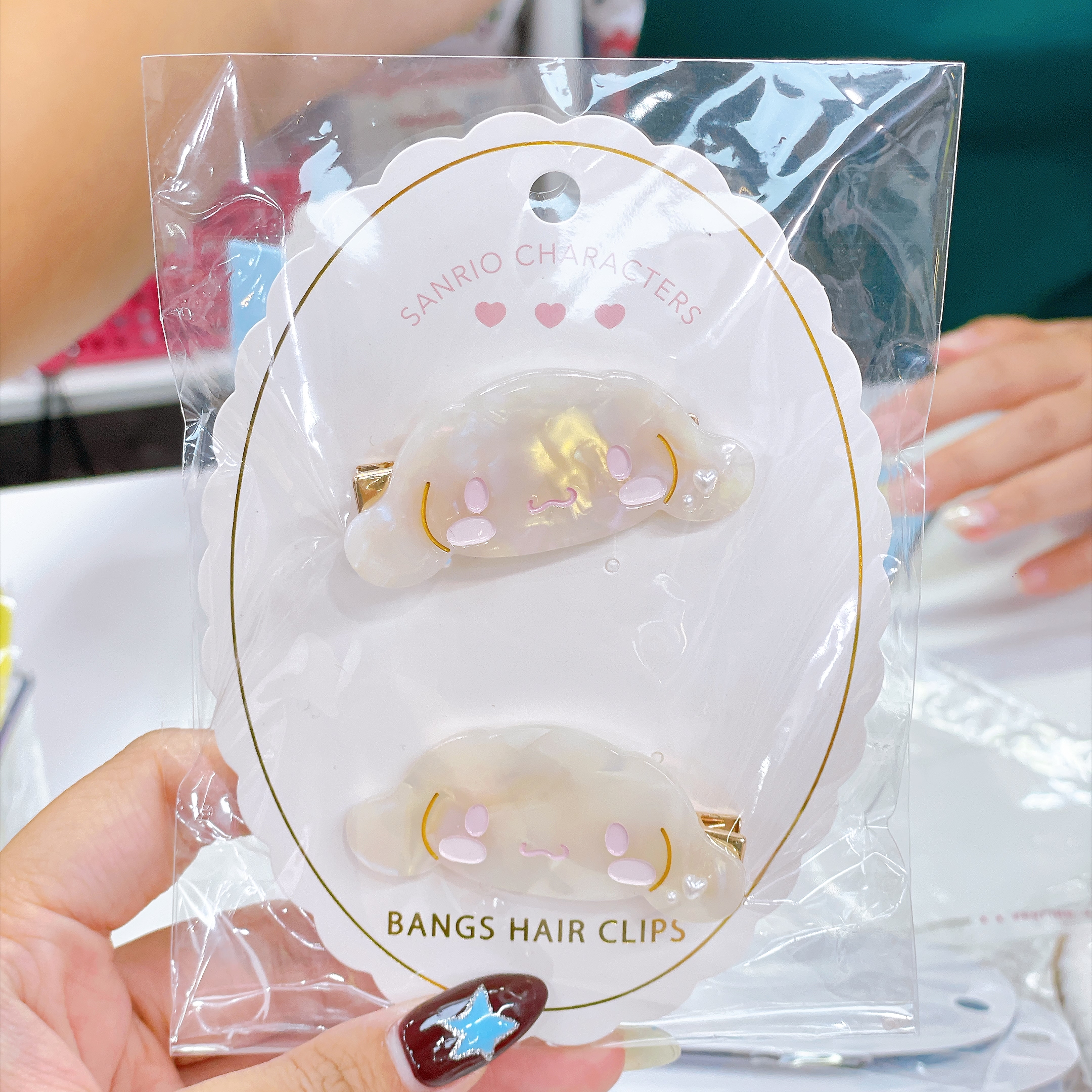 日本直送Sanrio 珍珠色對裝髮夾