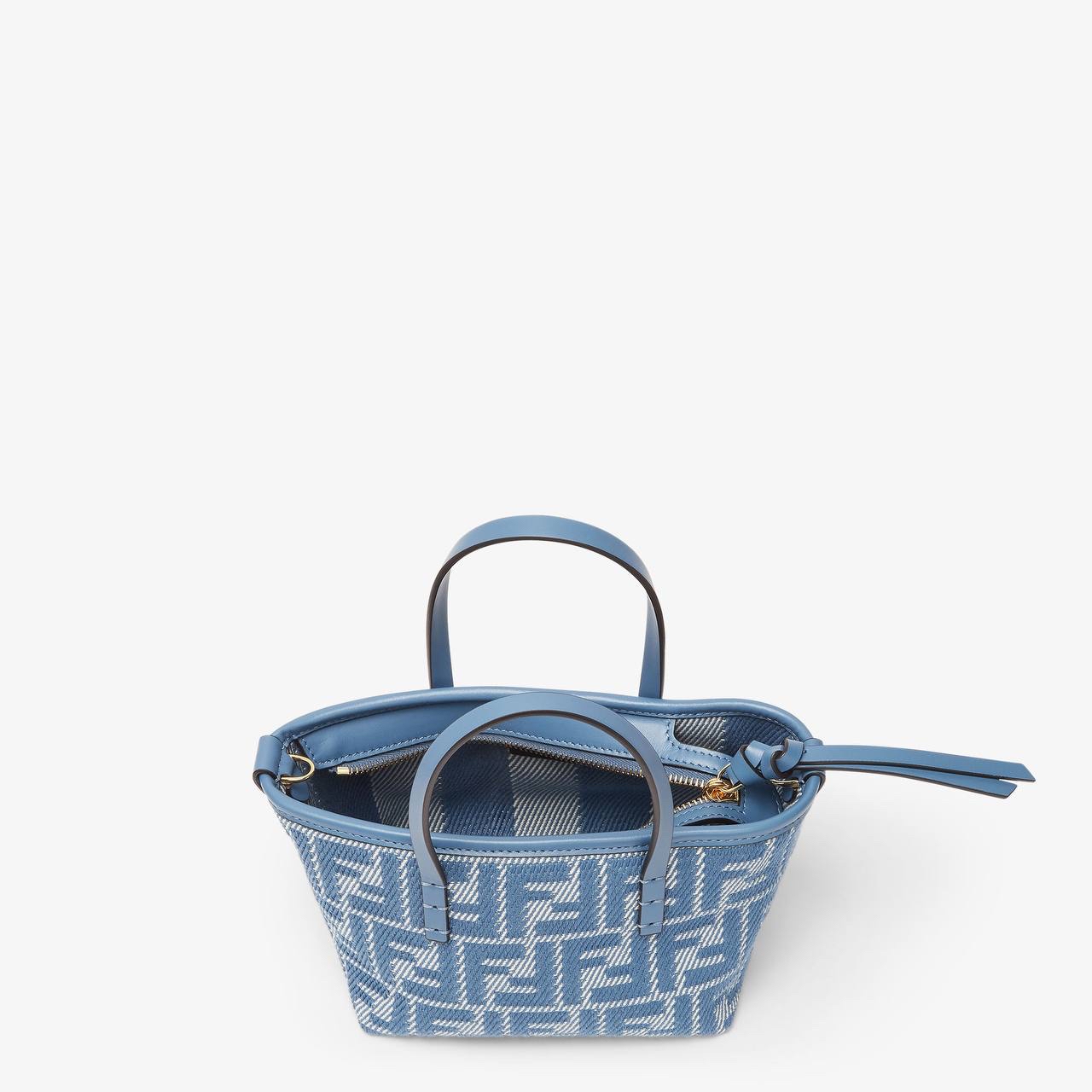 限時優惠‼️訂貨🍒FENDI mini roll bag  Size 15.5x13x11cm 有長肩帶