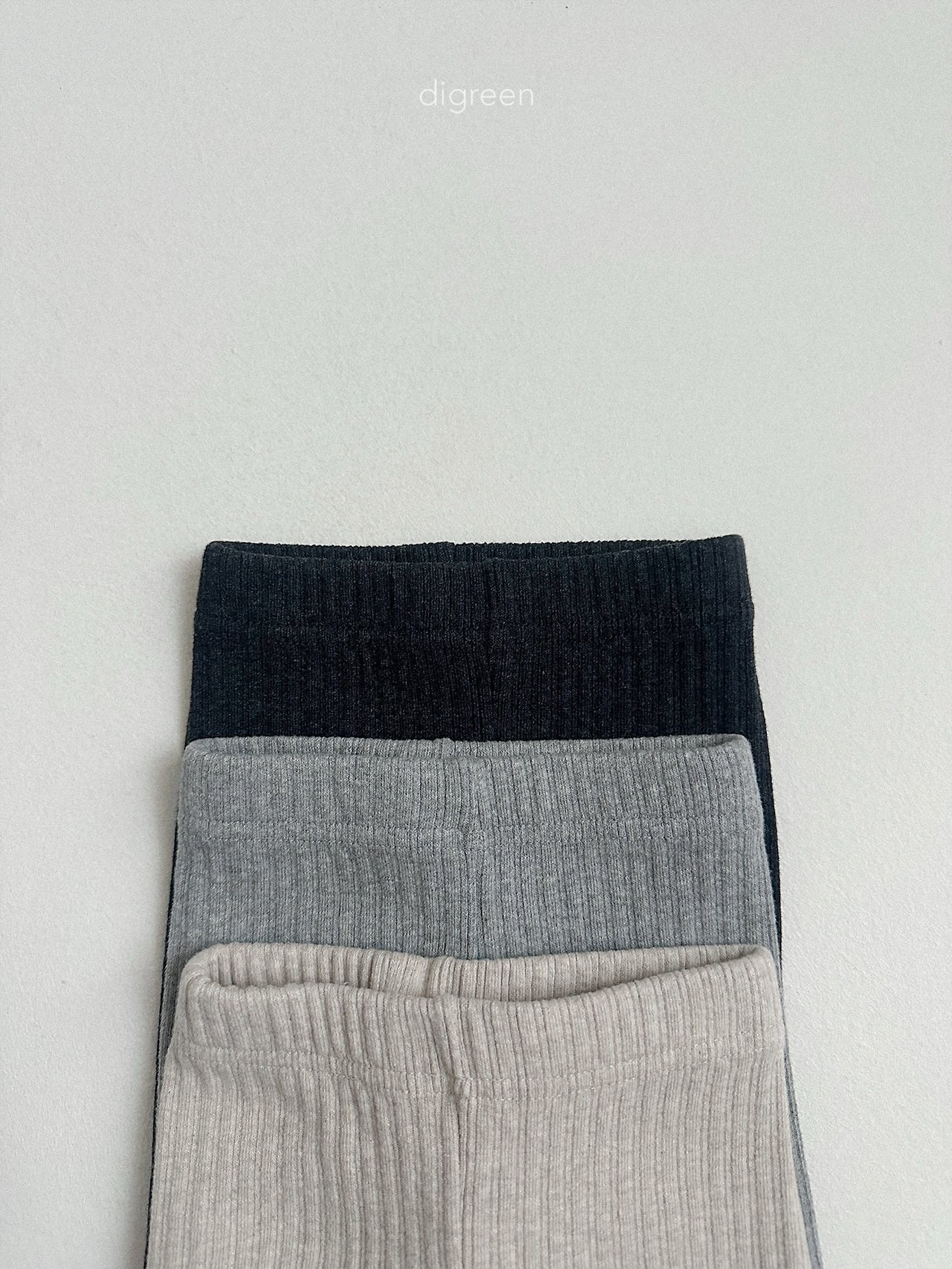 Digreen | rib capri leggings 