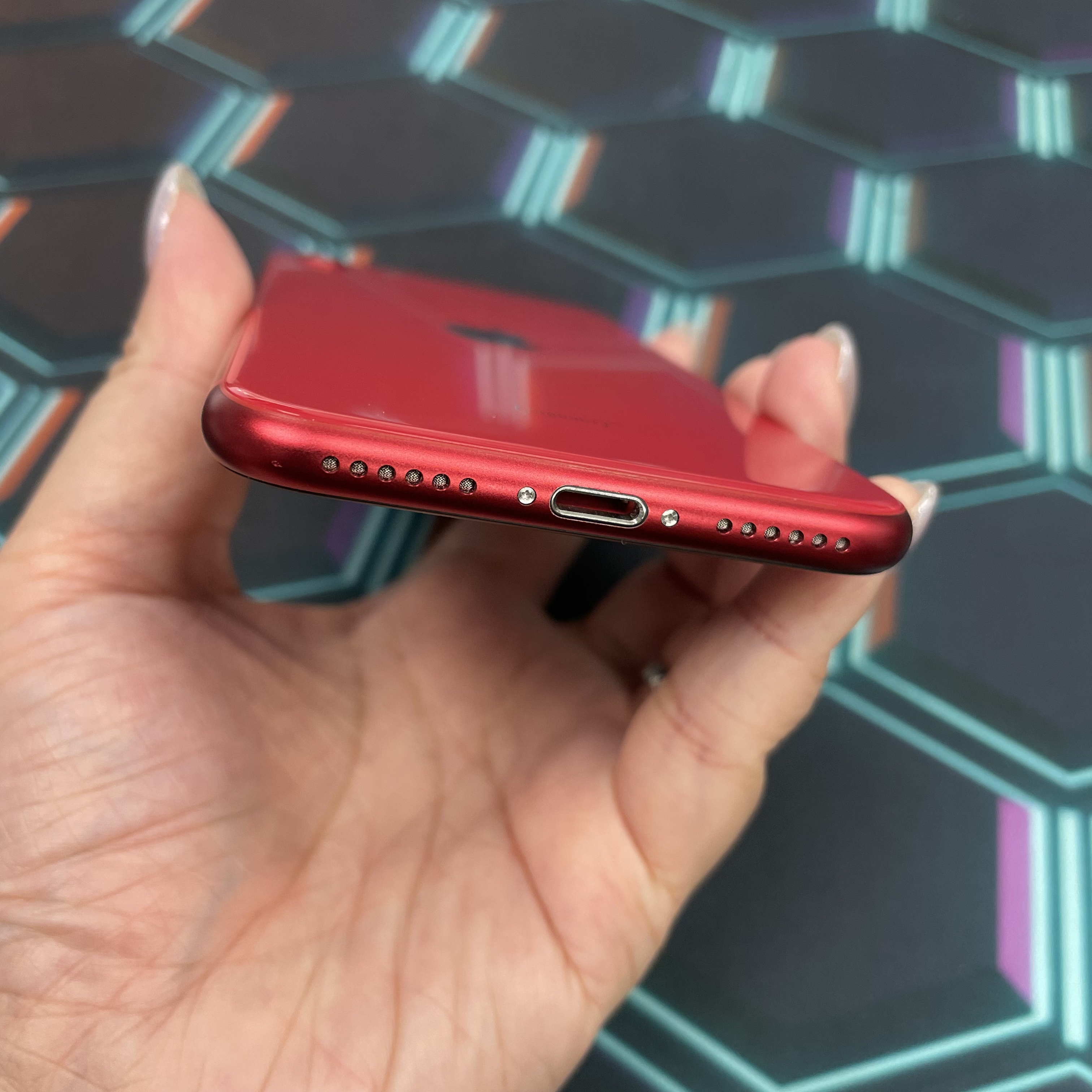 *6872 SE2 完美機 64GB 電76 紅色 red