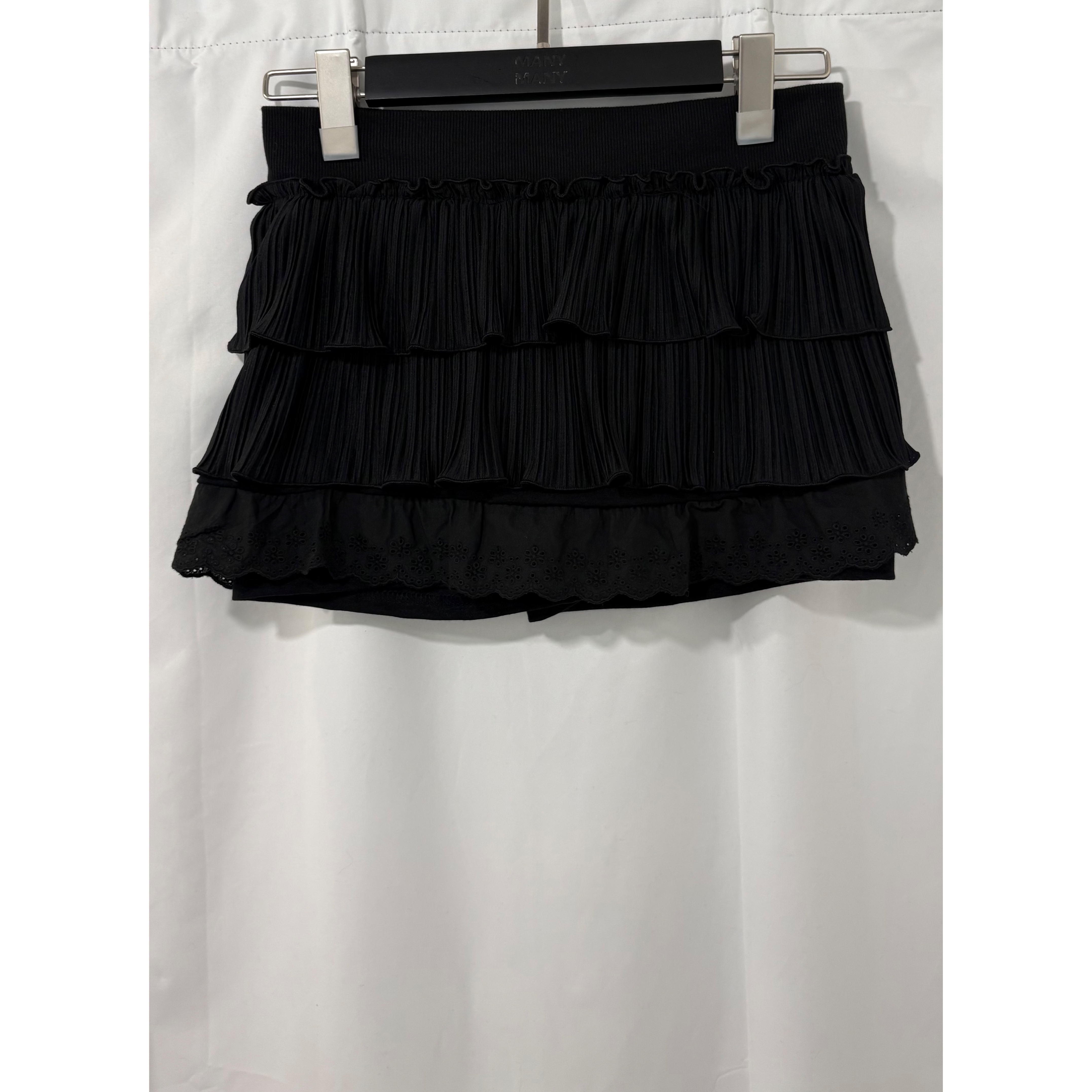 2607S《TIERED LACE-TRIM PLEATED SKPT》