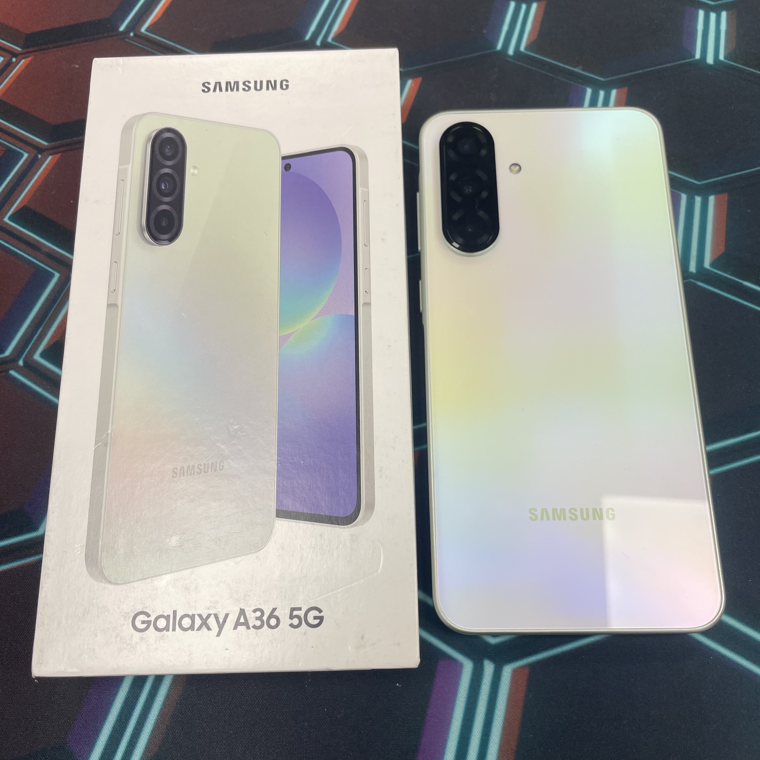 *6775 Galaxy A36 5G 完美機 8+256GB 綠色 green
