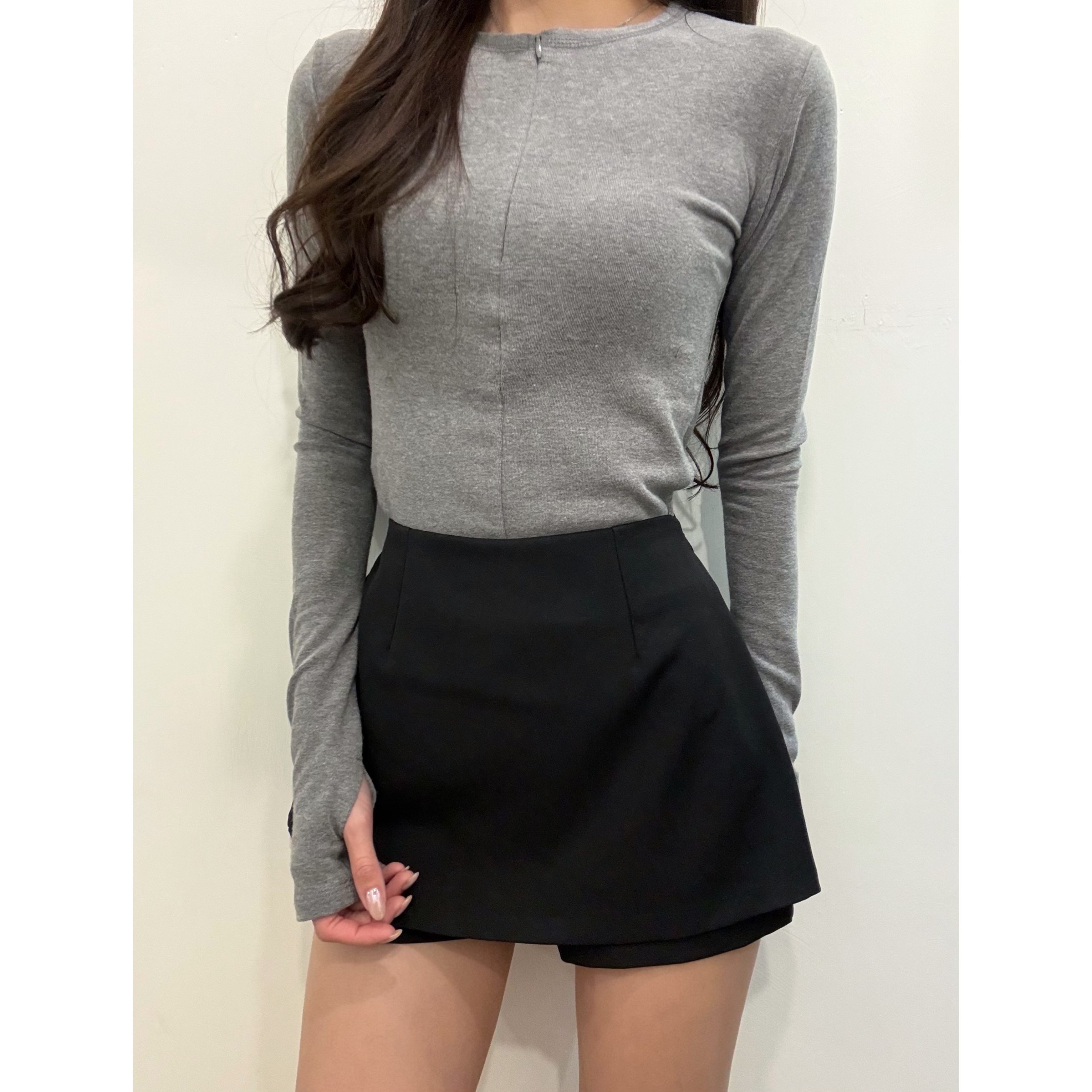 新品價及新年前收貨2月3號8PM截單💛《ZIPPER LS TOP》 2602D