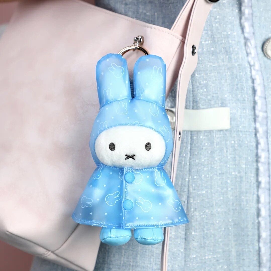 新登場 Miffy  雨衣掛件公仔盲盒 指定款式 (需拆盒拆袋確定)
