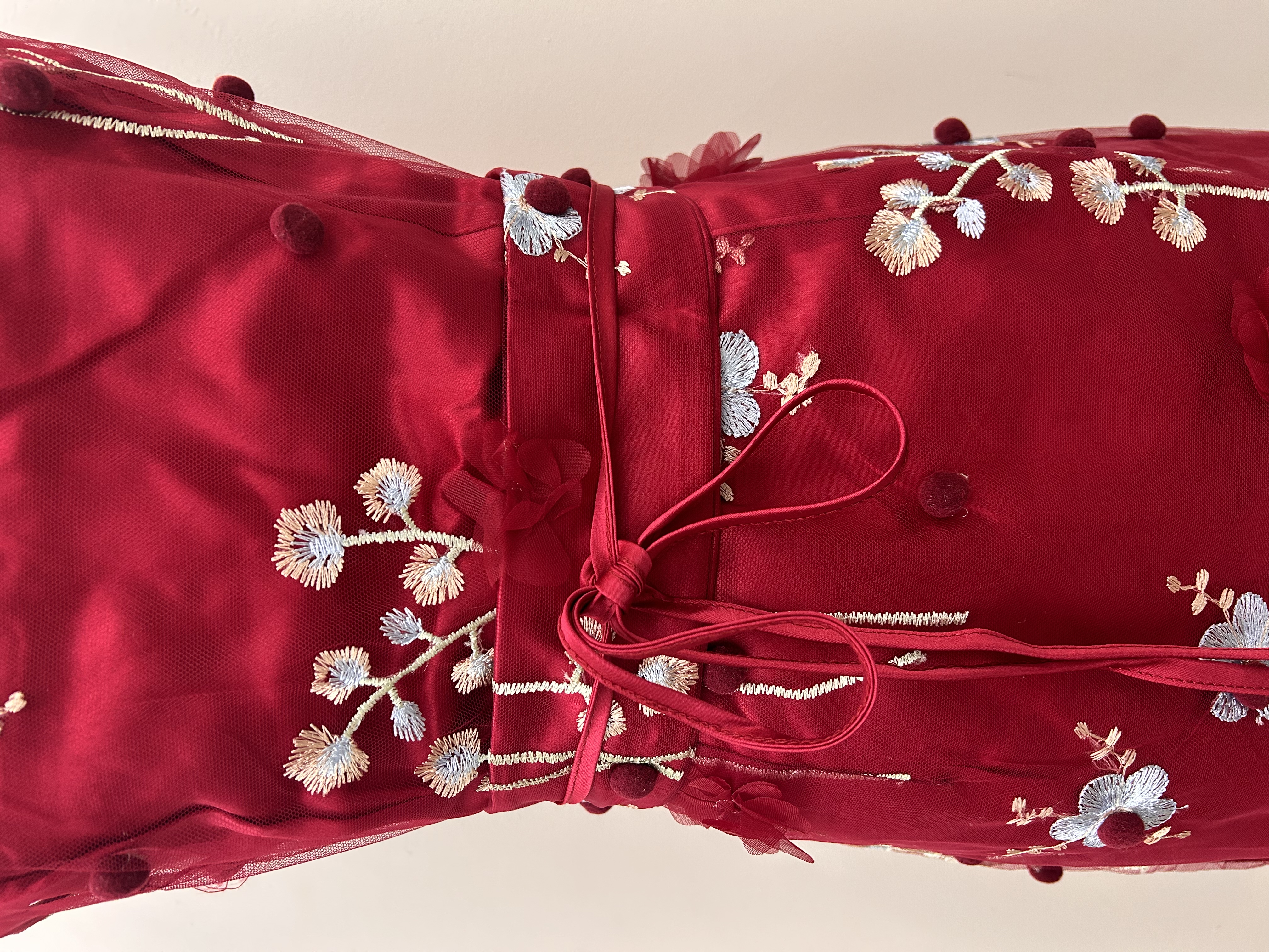 589..WB Lace Sleeveless Flower Qipao Dress