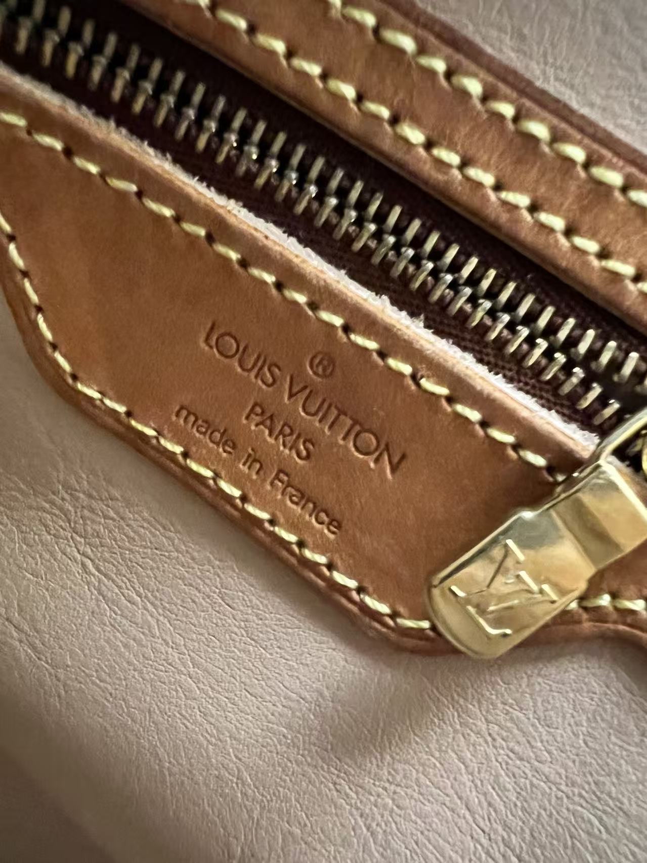 Louis Vuitton Monogram Petit Bucket 水桶包