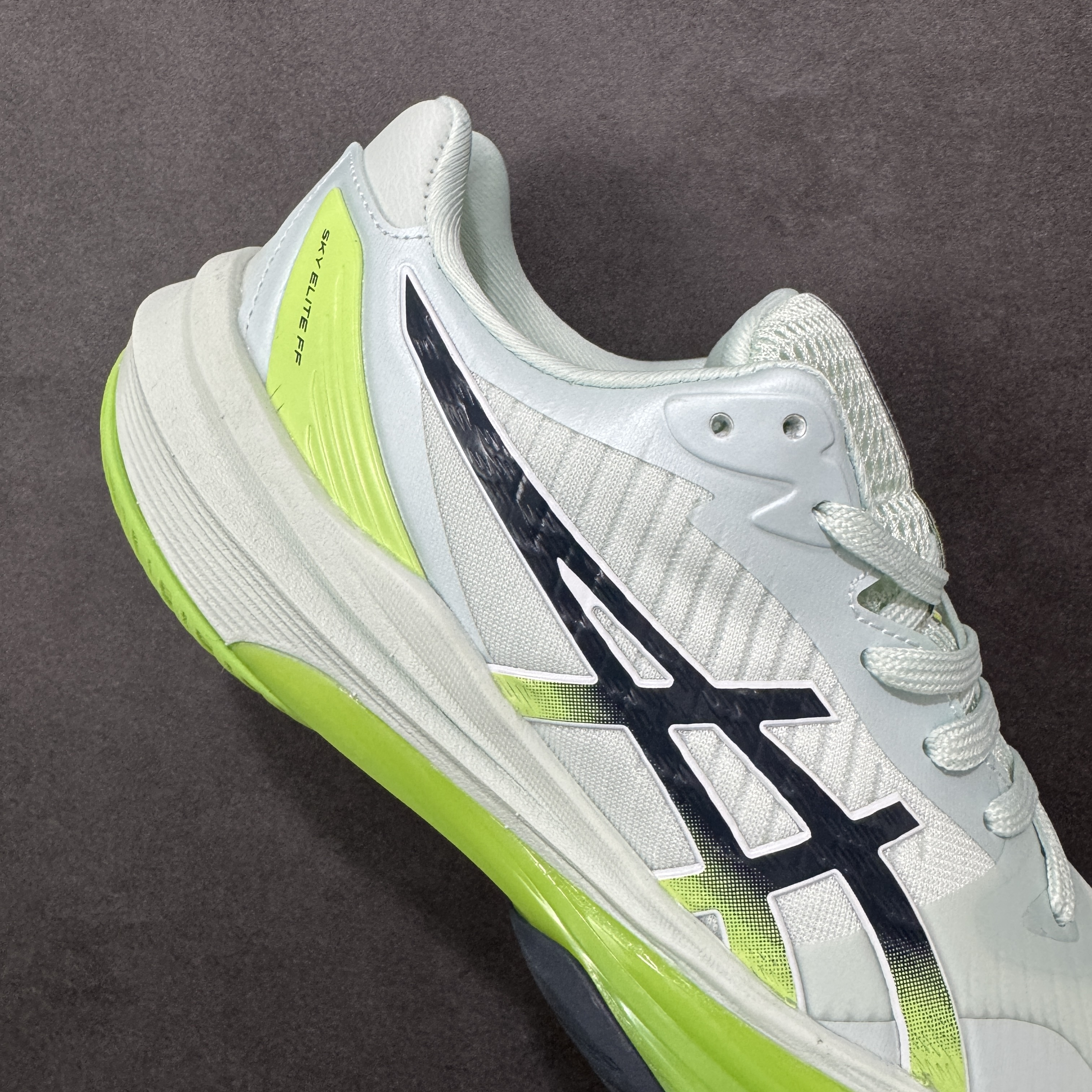Asics Sky Elite FF 3 1051A080-300