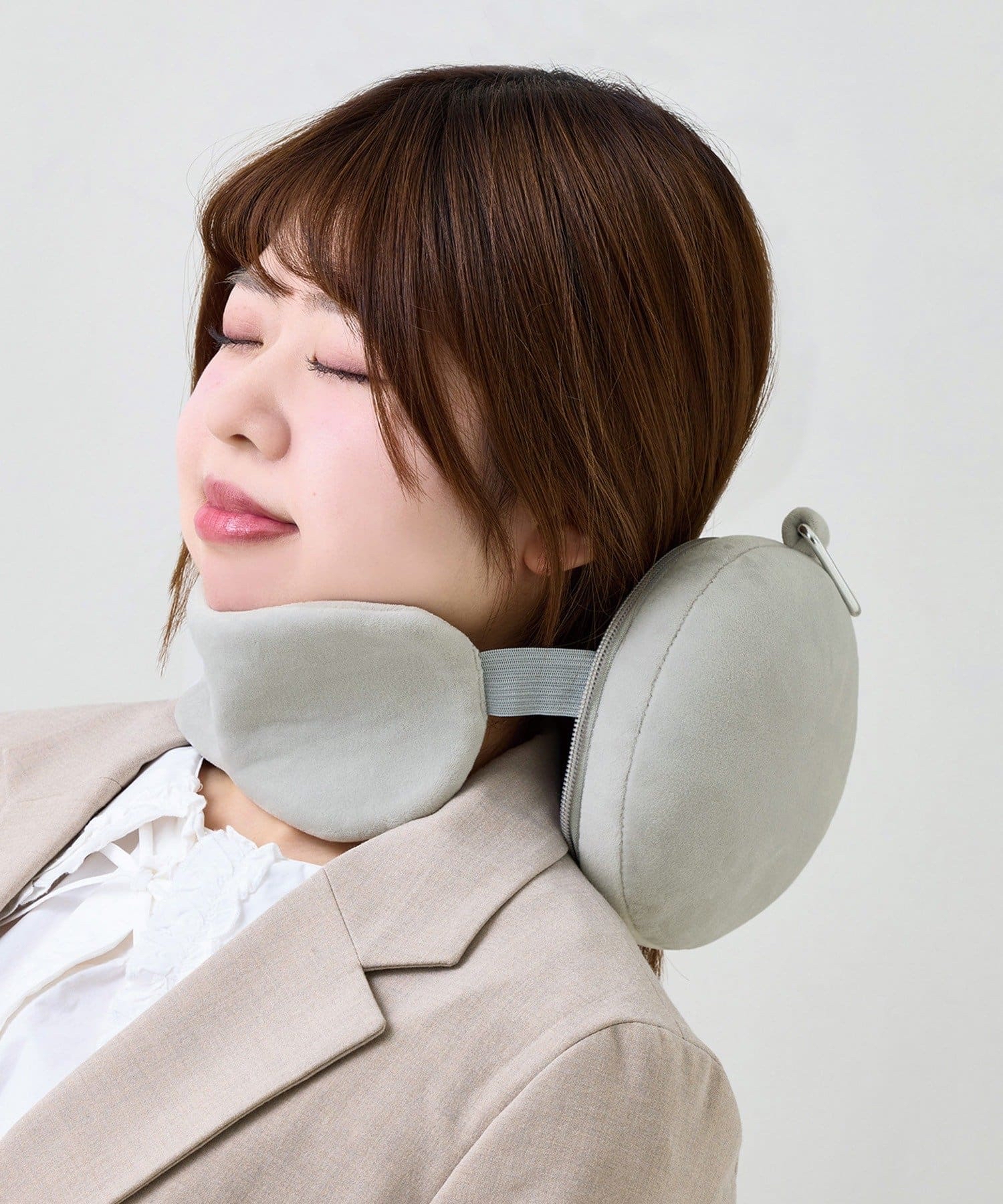 日本3Coins 帶眼罩的頸枕
