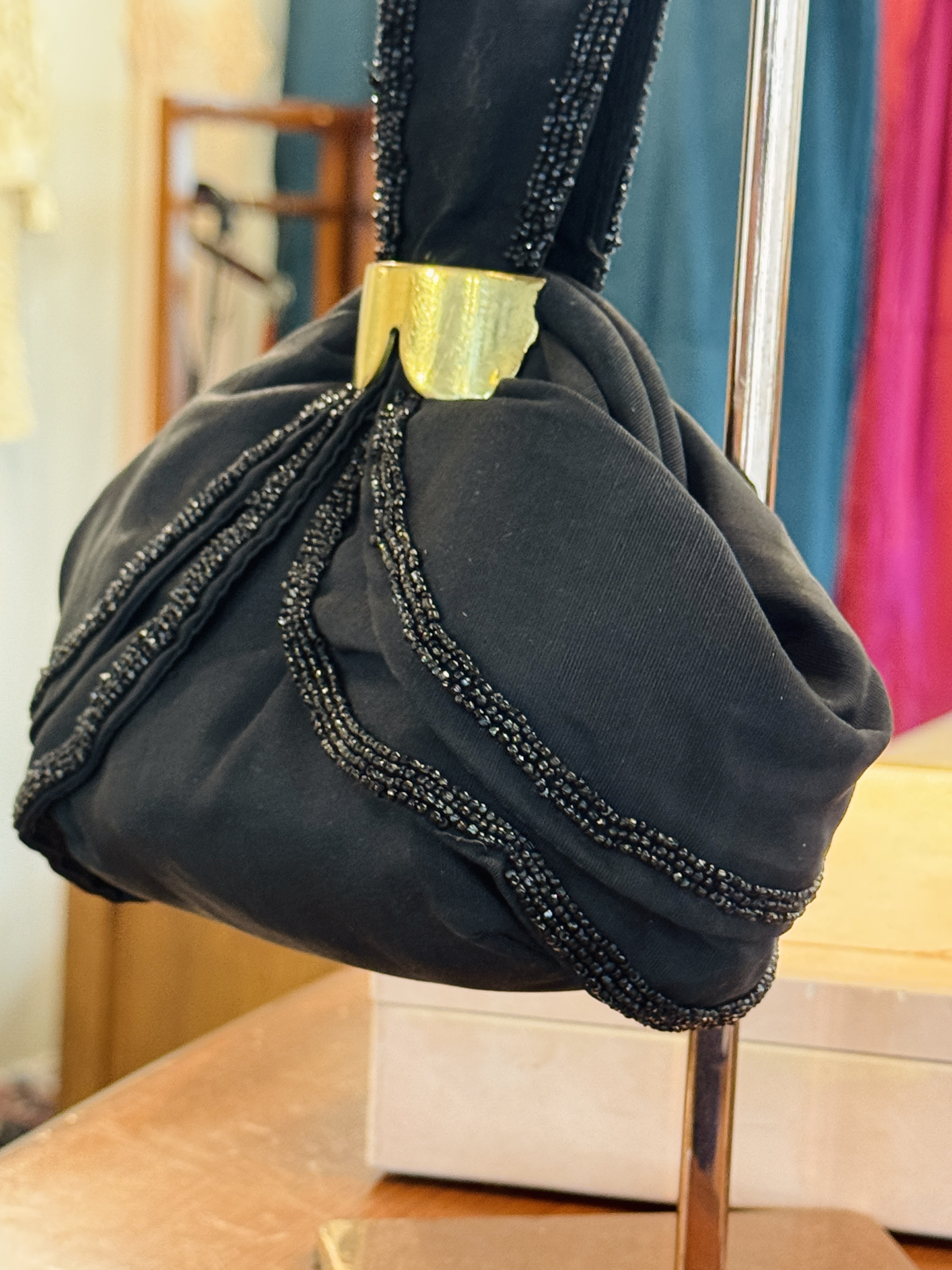 1950s Art Deco Inspired L&M "Lennox & Meisel Spot Lite Collection Sculptural Beaded Bag (MT2510)