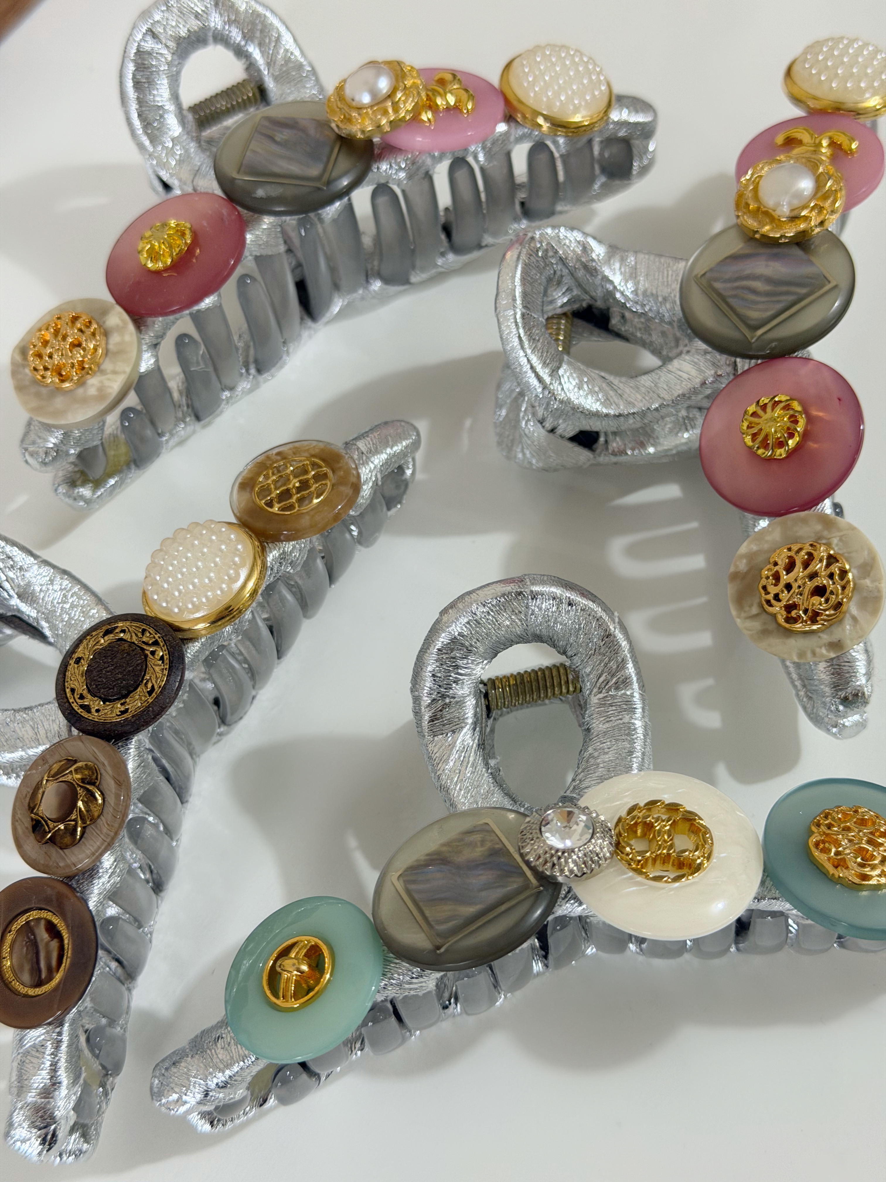 復古鈕扣髮夾/銀色系 11cm長