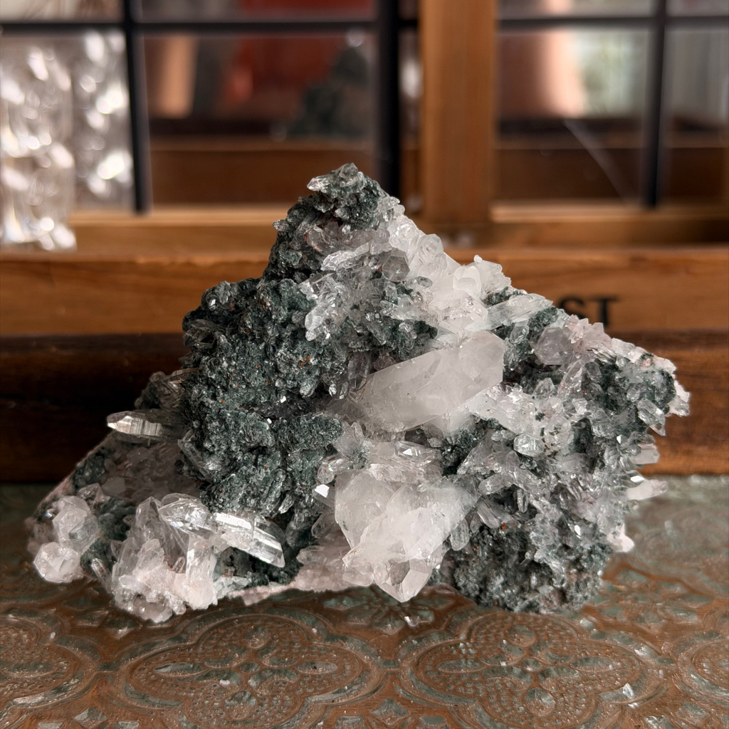 巴基斯坦綠泥白水晶共生