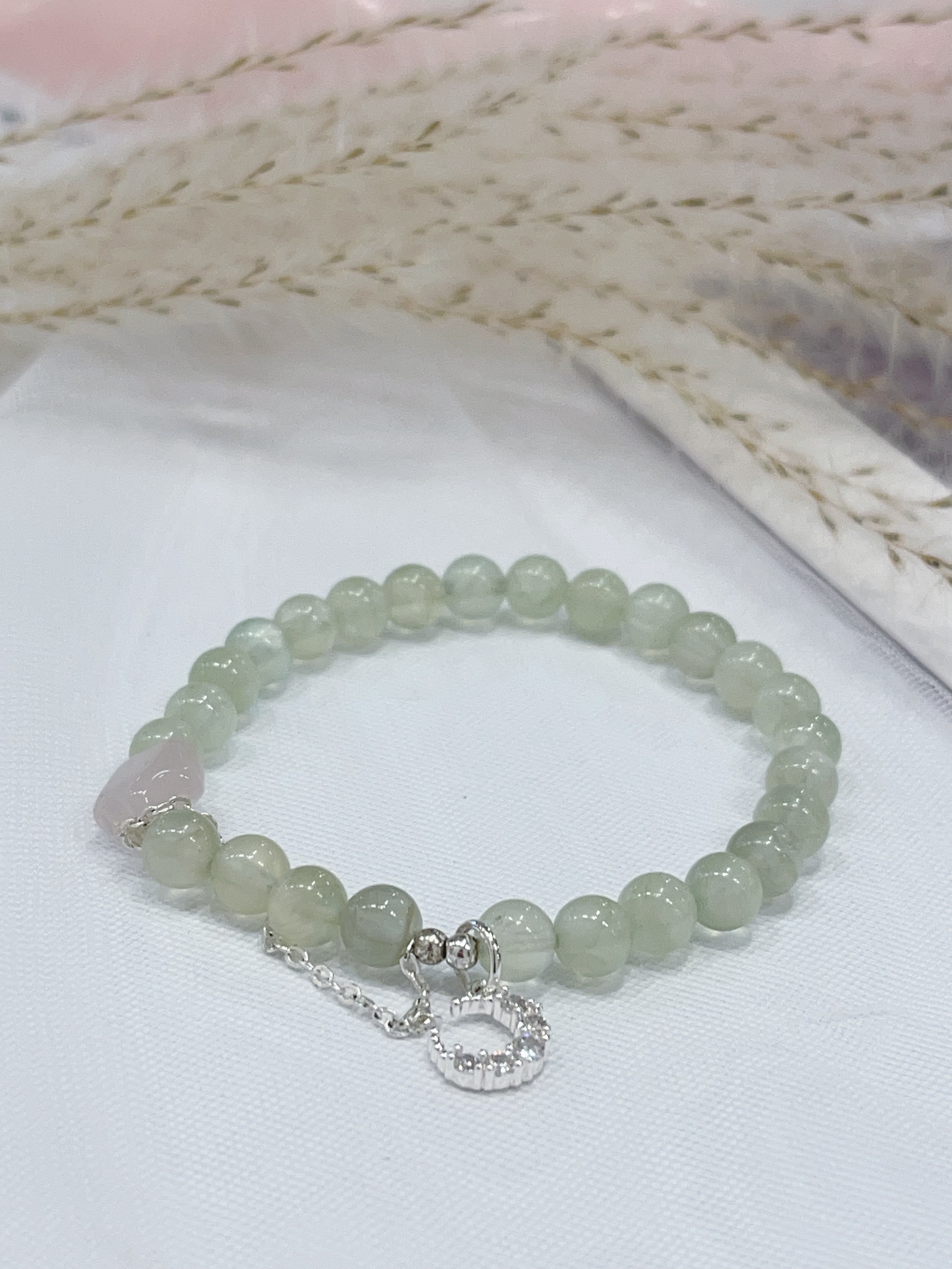 🌸 粉晶星 × 葡萄石手串 Rose Quartz Star & Prehnite | 6mm