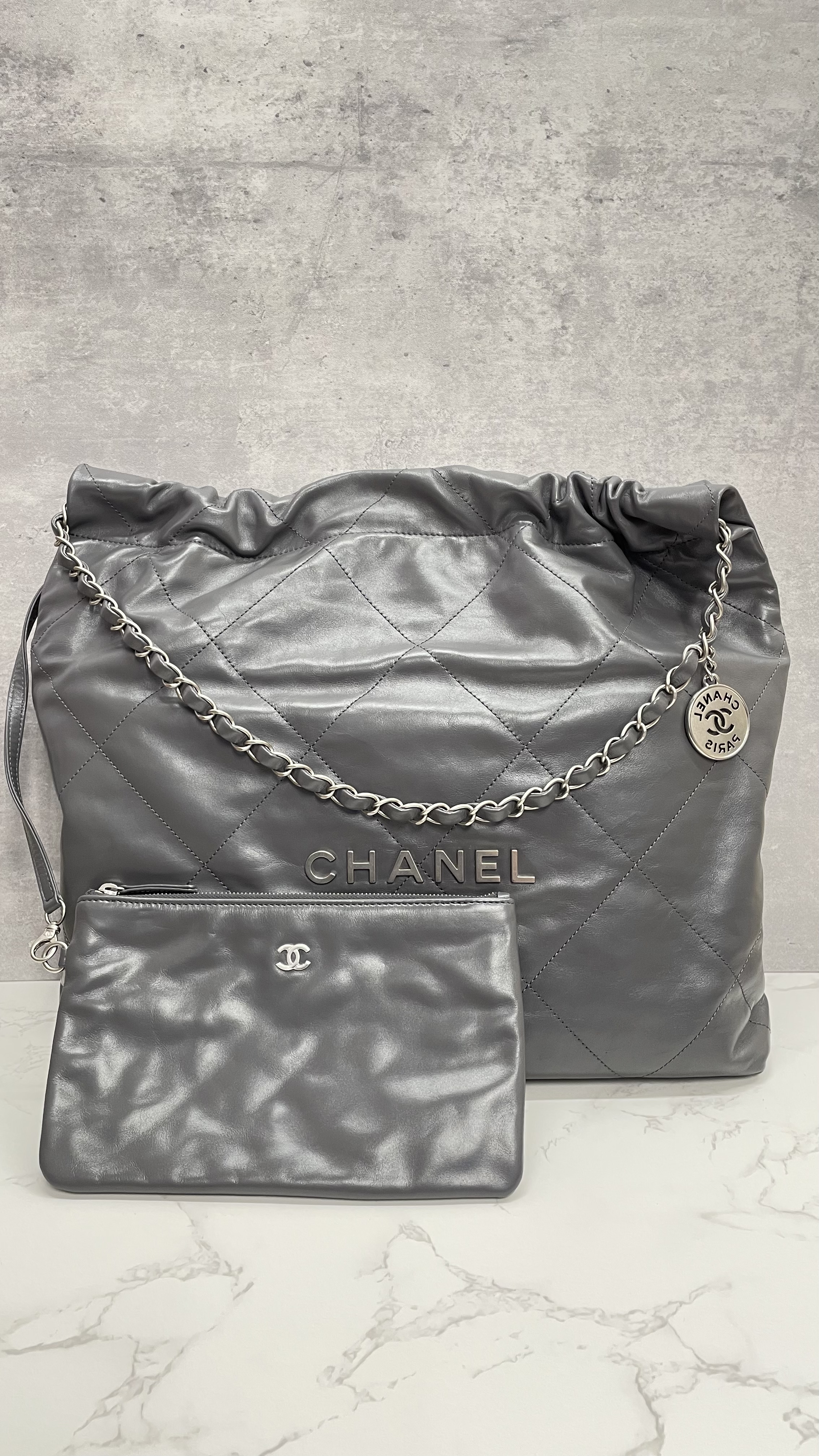 Pre-owned Chanel calfskin grey and silver