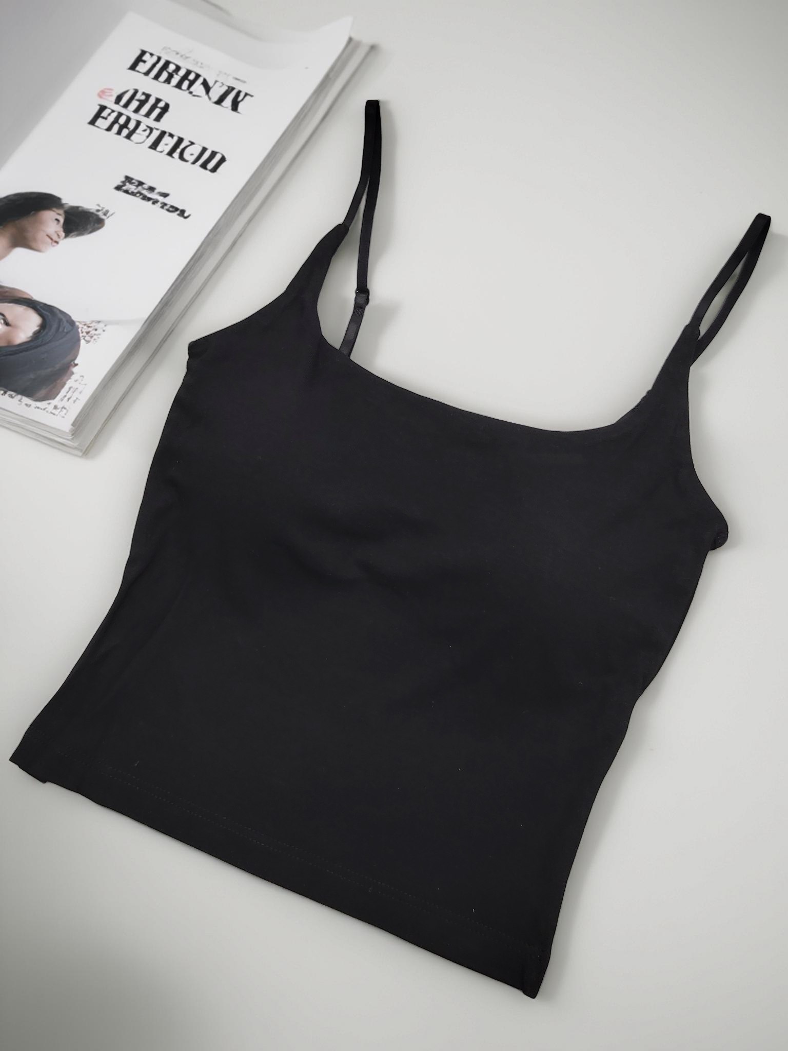 莫代尔吊带小背心