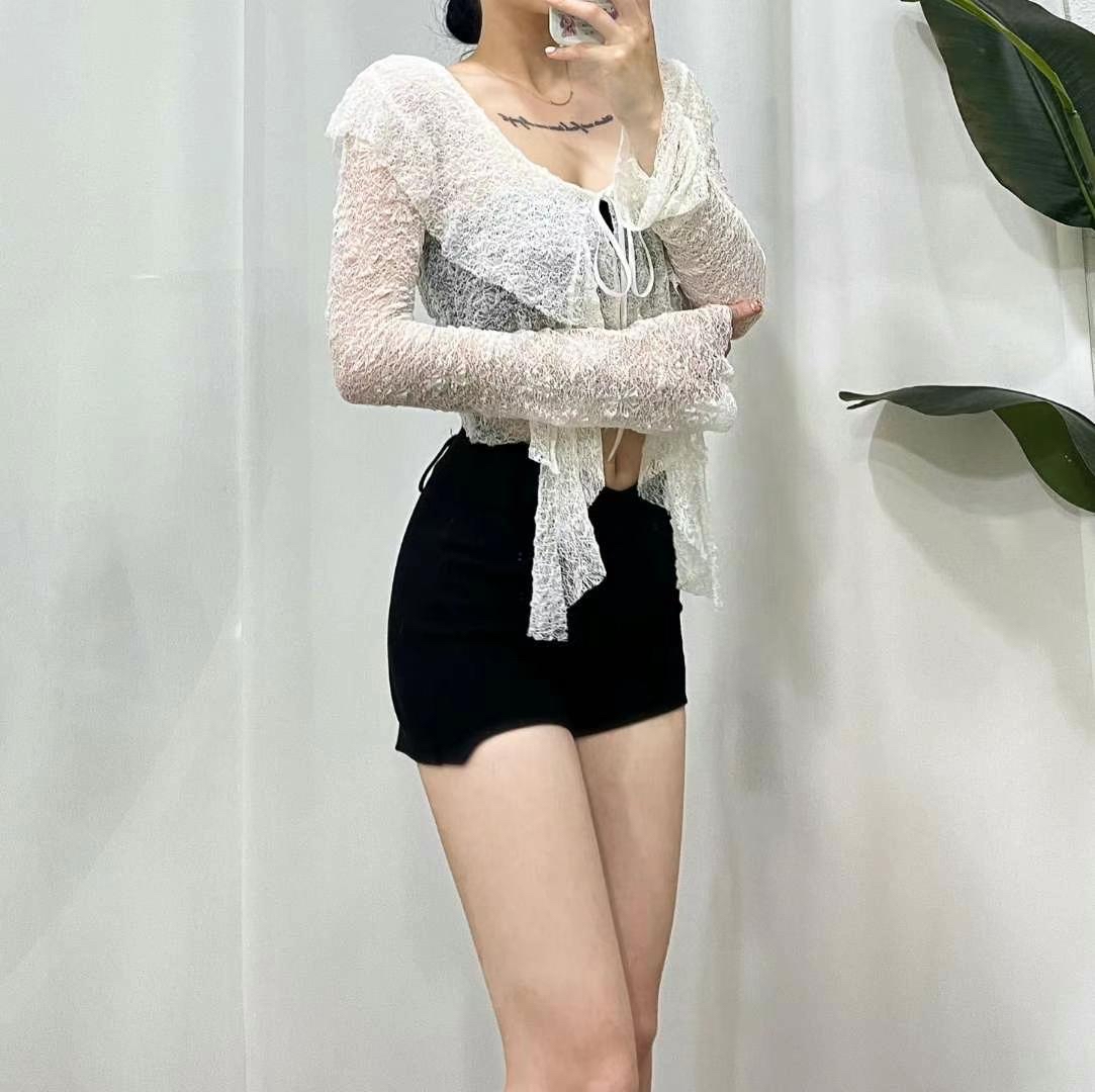 蝴蝶交叉兩著外套