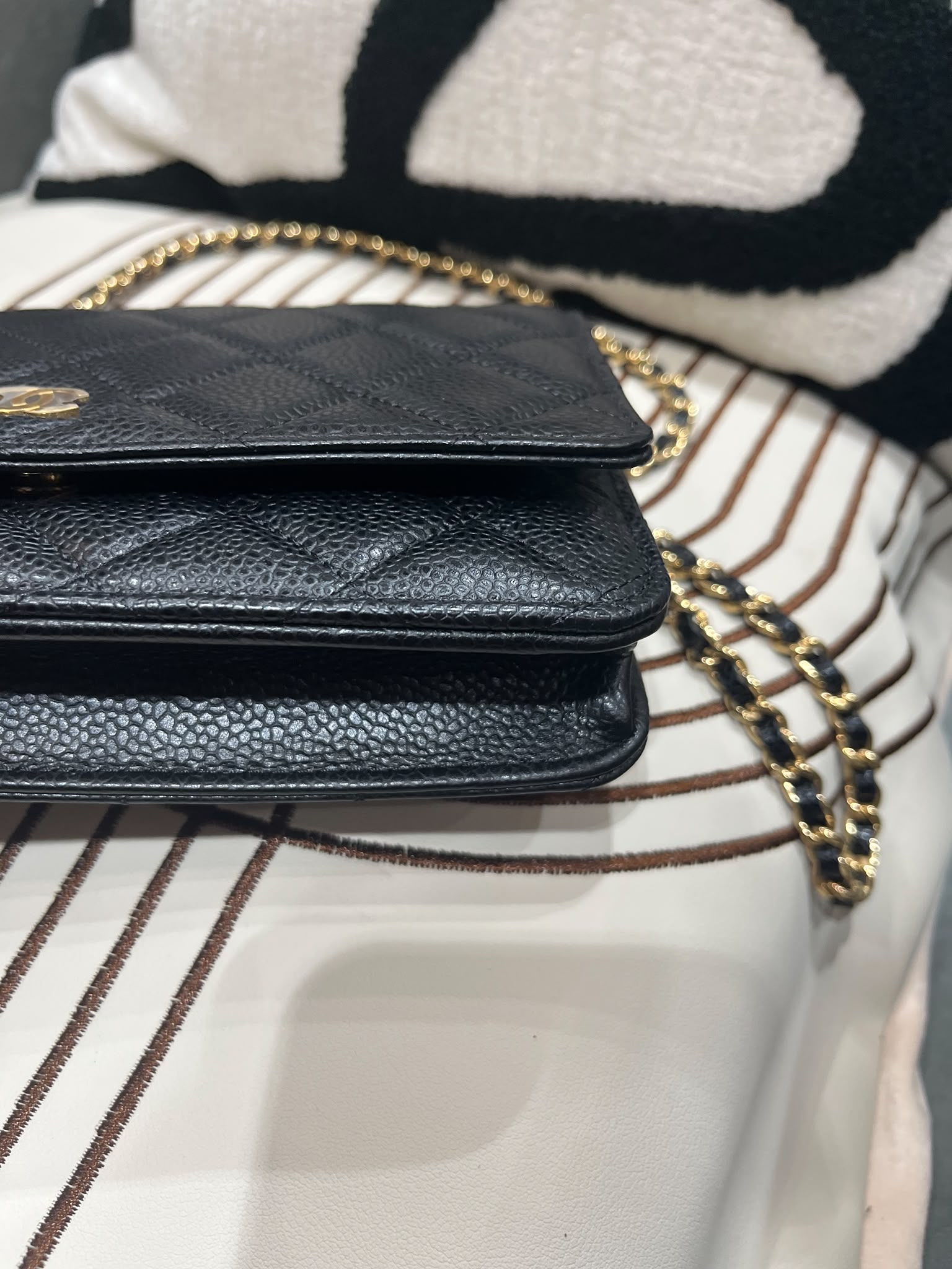 Chanel Wallet On Chain 黑色荔枝牛皮金鏈 100%Authentic, 99%New ✅晶片 ✅Dust bag ✅Box