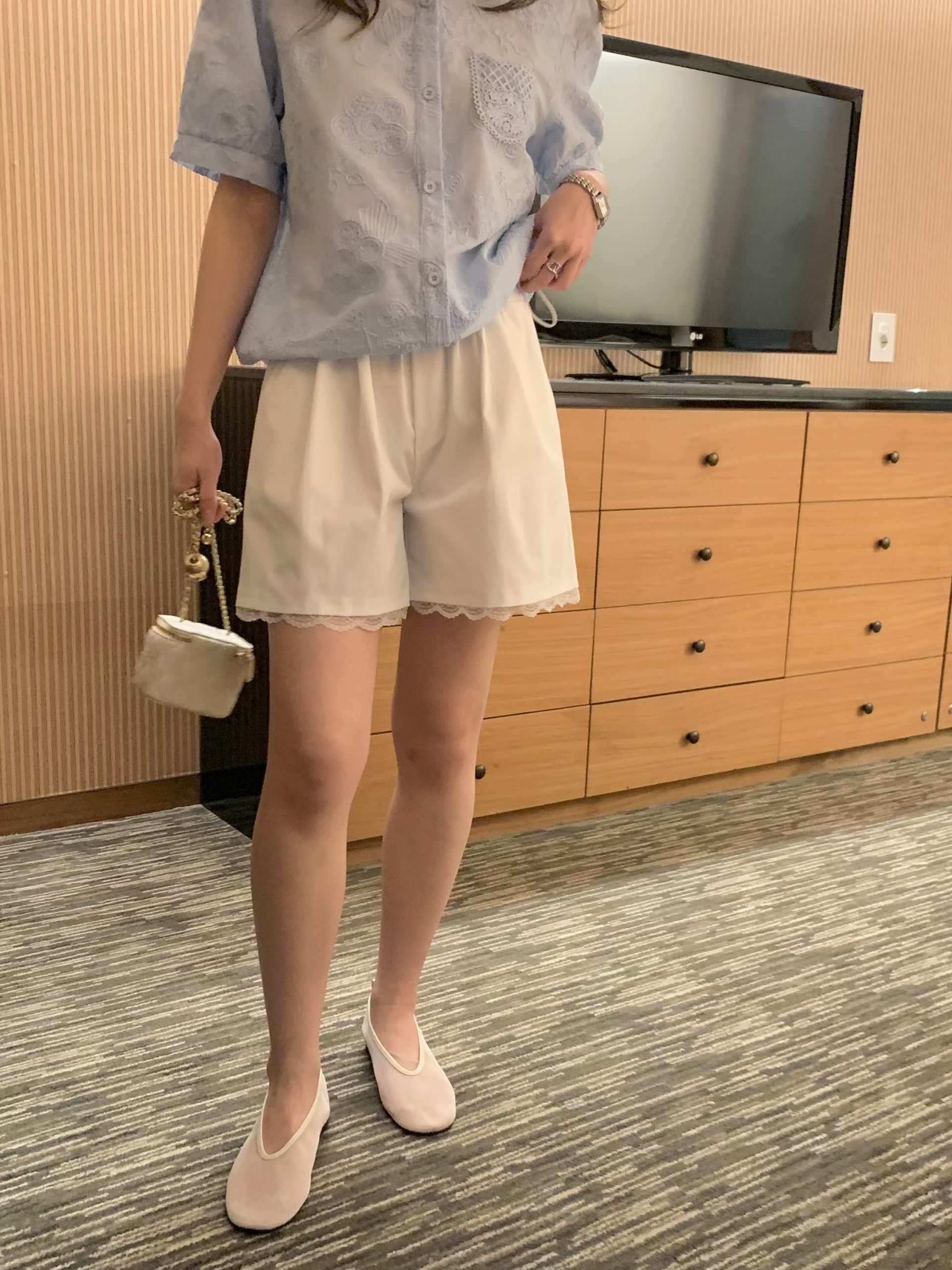 CT6 白lace邊短褲