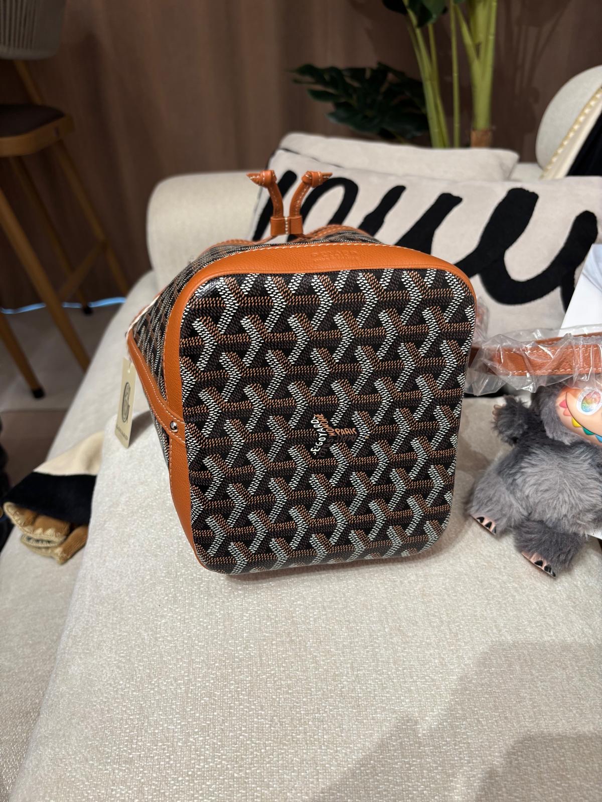 全新 Goyard petit flot bucket tan 100%Authentic ,100%new全新貨品 ✅收據副本✅dust bag✅booklet 