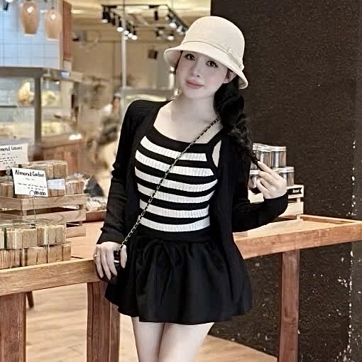 條紋針織短版開襟衫两件套（不包含半身裙）