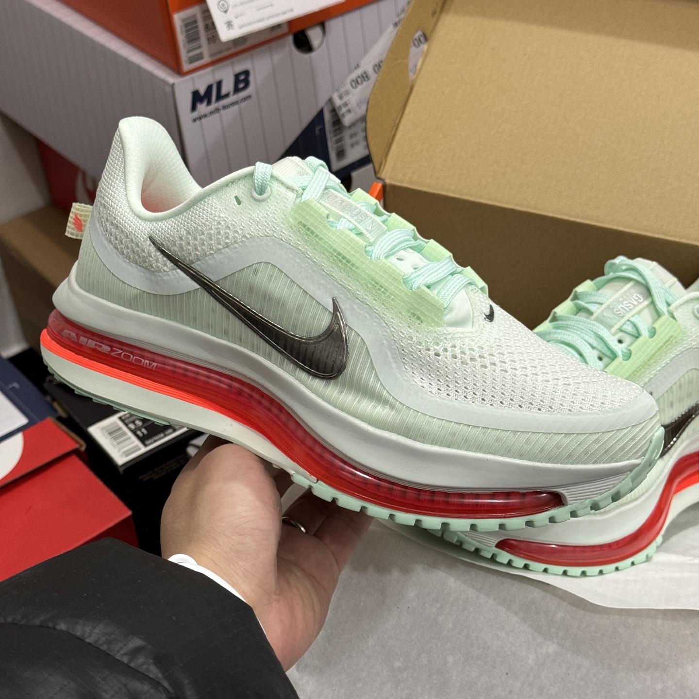 Nike Pegasus Premium "Barely Green" HQ2592-301 