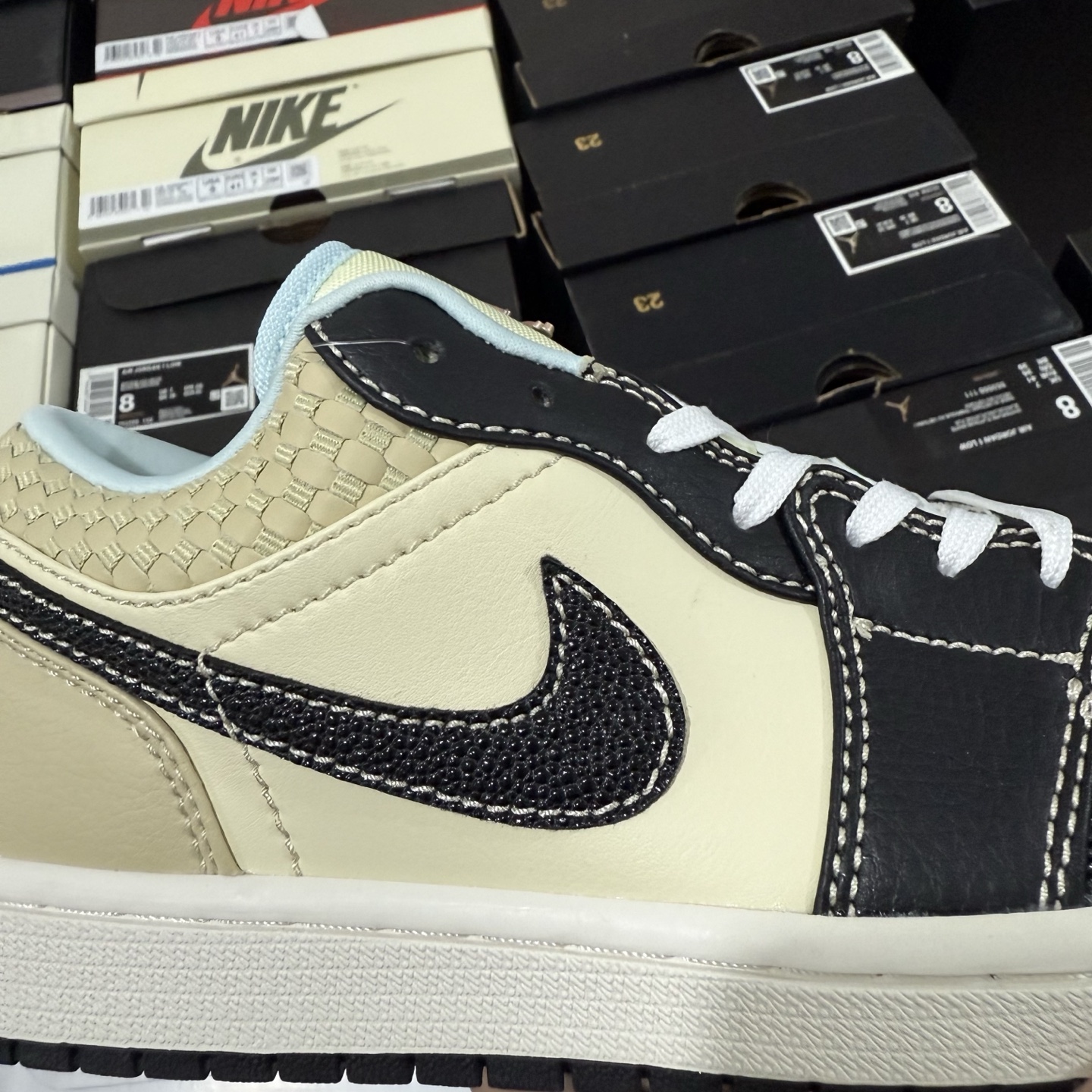 Nike Air Jordan 1 Low SE "Coconut Milk Black Muslin" HQ3437-101