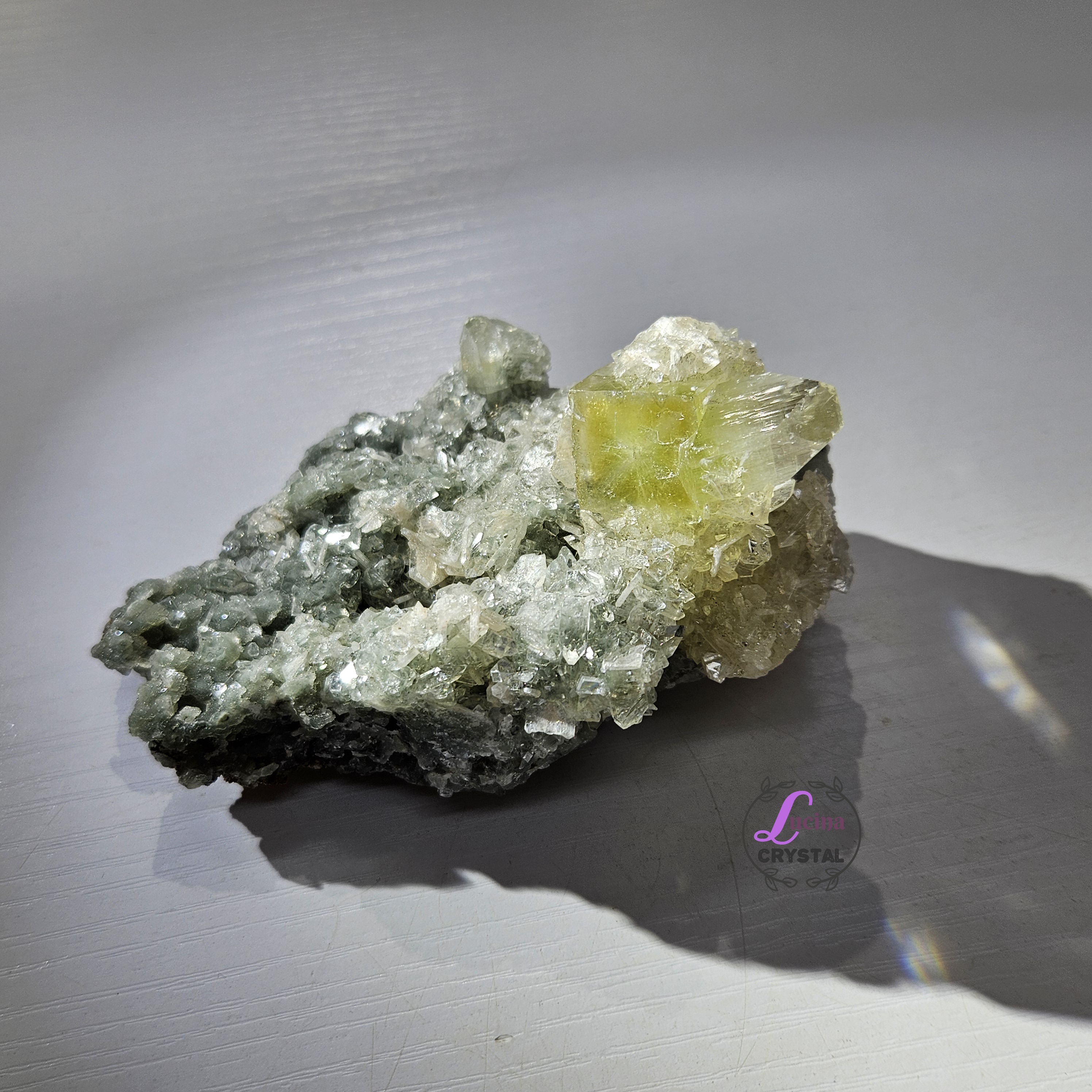 (Co#8555) 藍軟糖底鑽石魚眼石/Blue Chalcedony Diamond Apophyllite 
