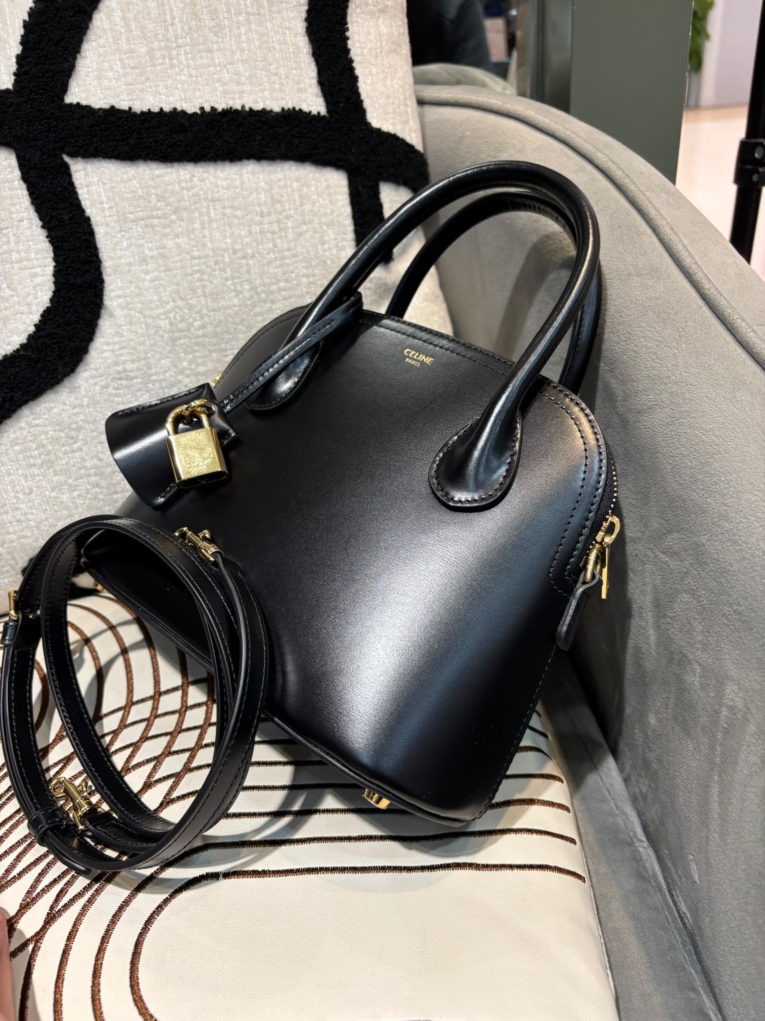 Celine Mini Honorine 黑色亮面小牛皮 2Way Bag 100%Authentic ,98%new ☑️dust bag 