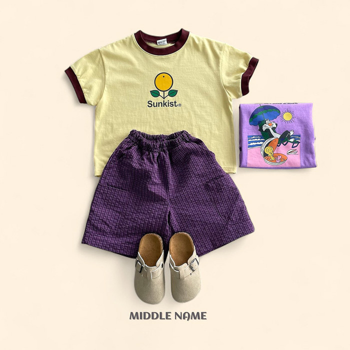 🇰🇷middle name tee